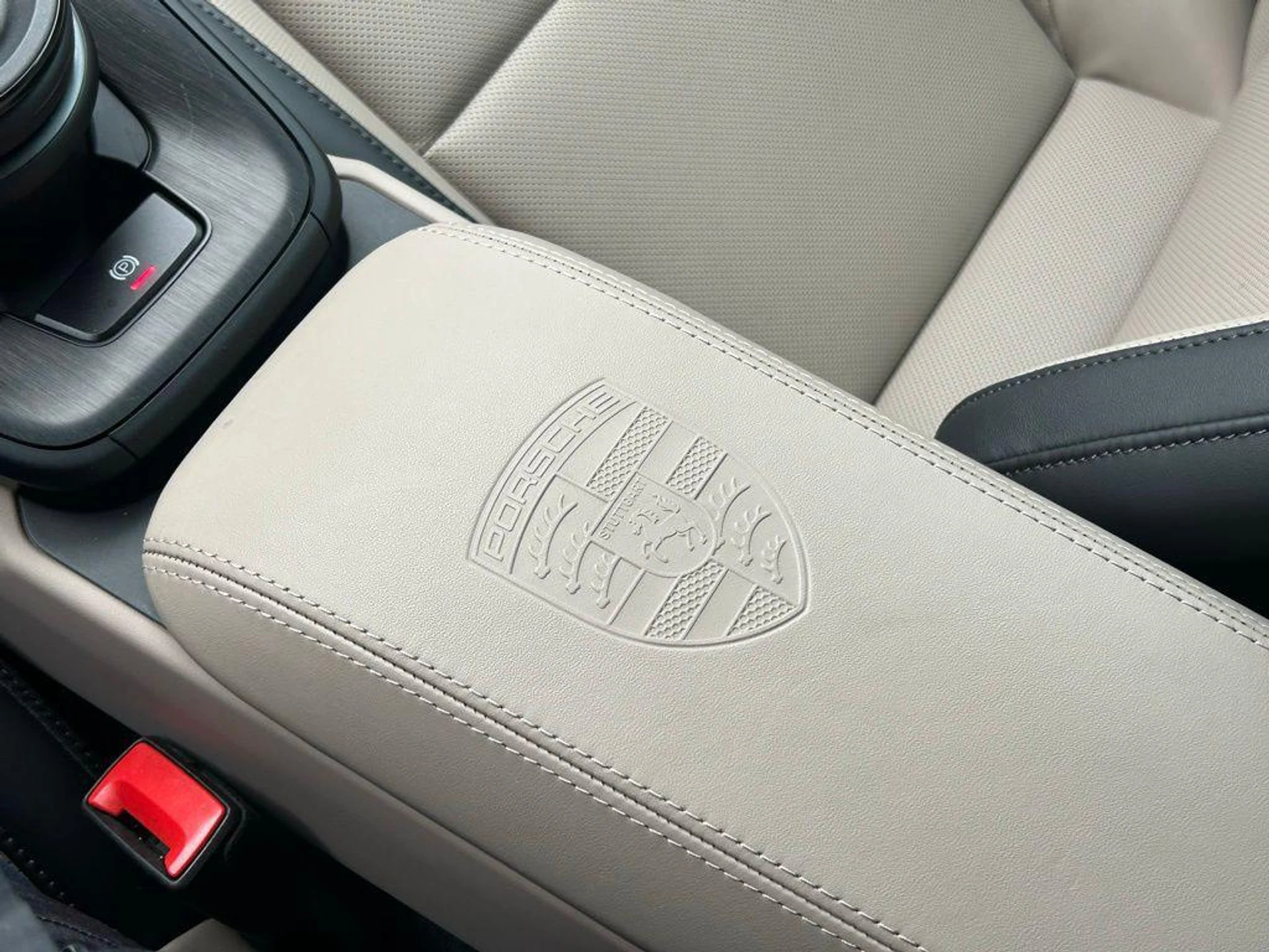 mph033_587144674_Wx_Aq_IJ_Vdqm_Nwq_Q_Yux_Ru_H1_4jm_U_bb69a8c820