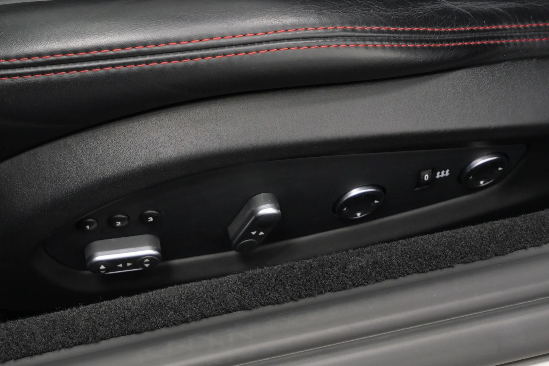 mph033_593148192_Used_2015_Ferrari_California_T_Carbon_Fiber_Interior_Trim_Low_Miles_1778860408_ea95618768