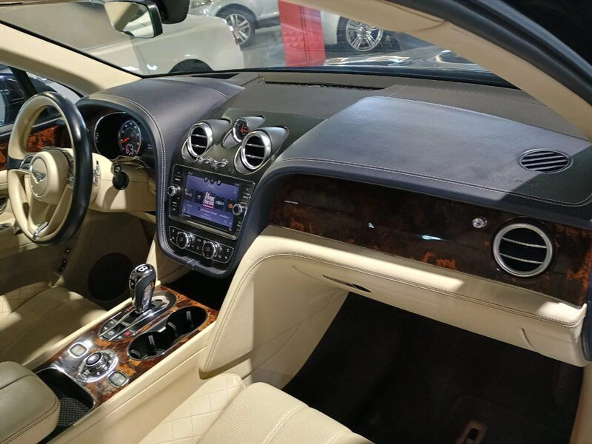 mph033_593658644_0b8eafd125_800_4b6bd435c1