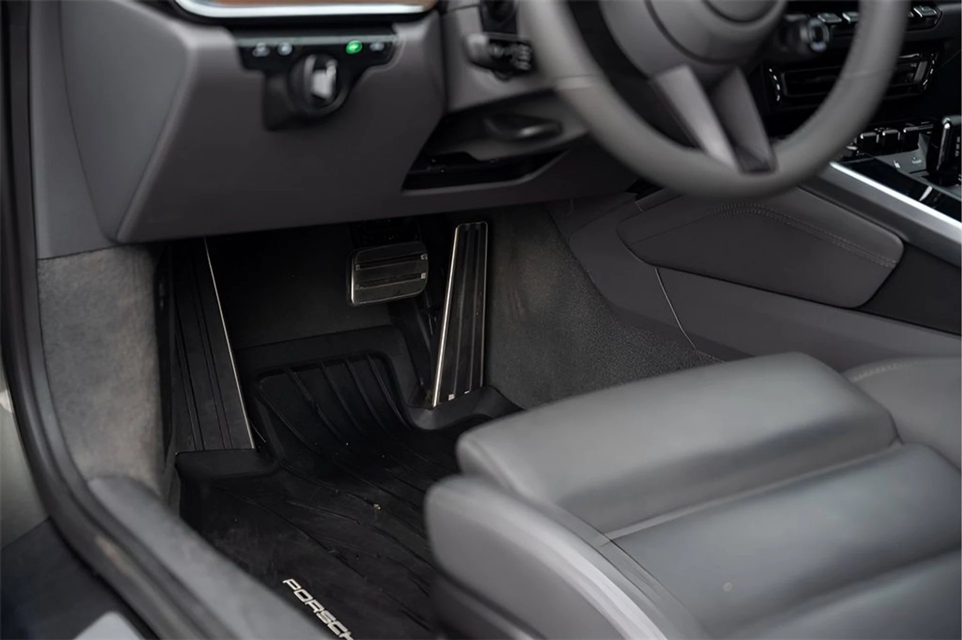 mph033_595788685_image_35_df9d5e9c94