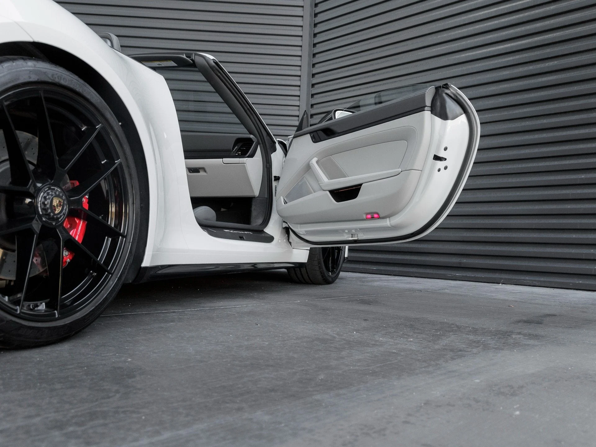 mph033_598488686_34_1e606453ce