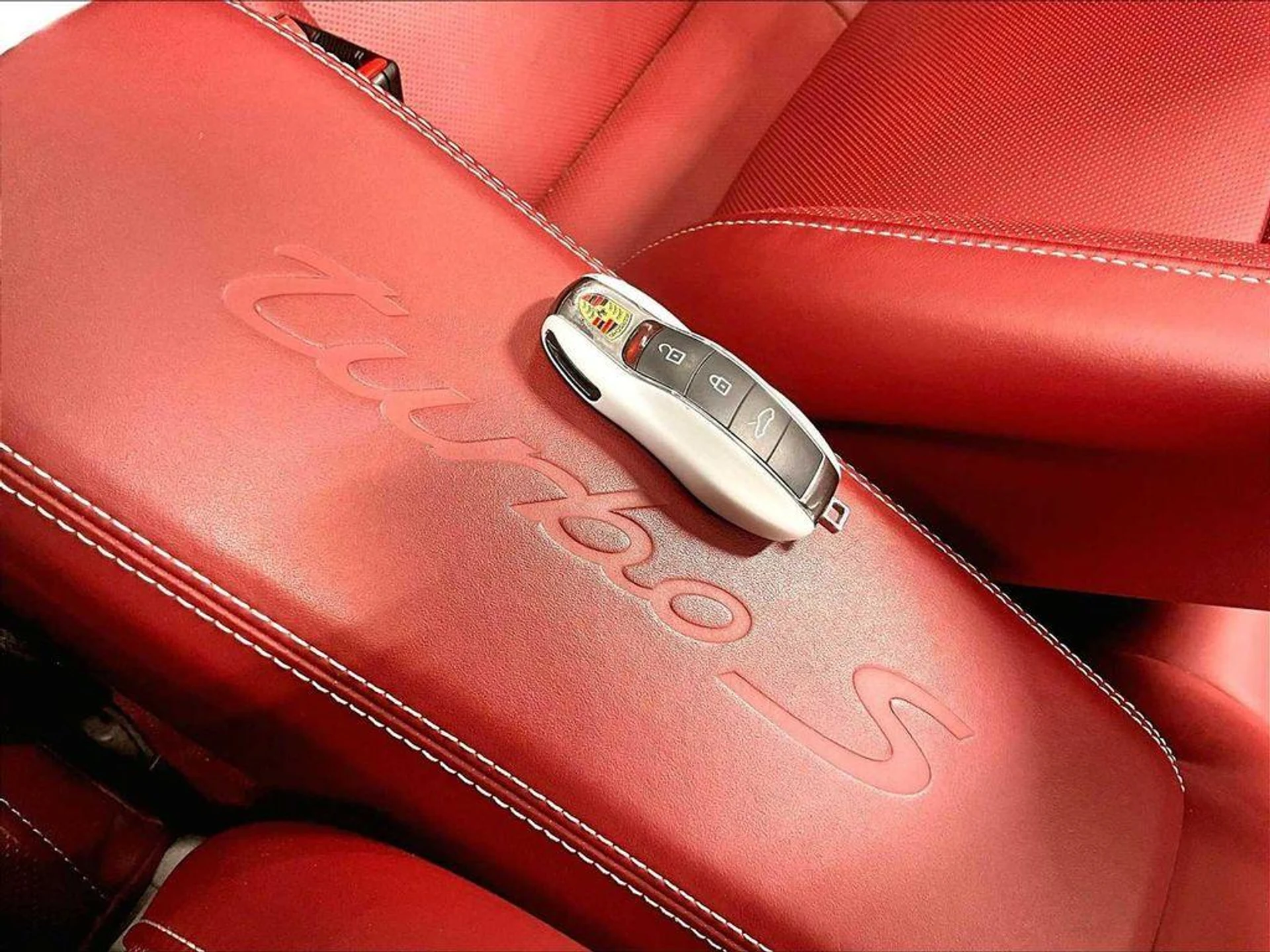 mph033_599862461_Bh0x_BOV_Wver_Od6vz_K_Lo_U98c_F0_Eg_6c3d9aa341