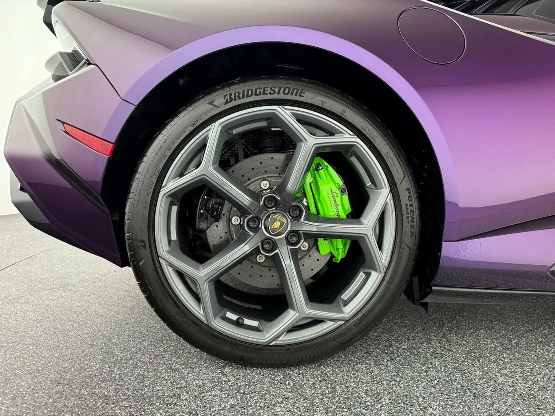 mph033_610556836_09fd86622646637b6360eeb885f42ebd_90055e8a56