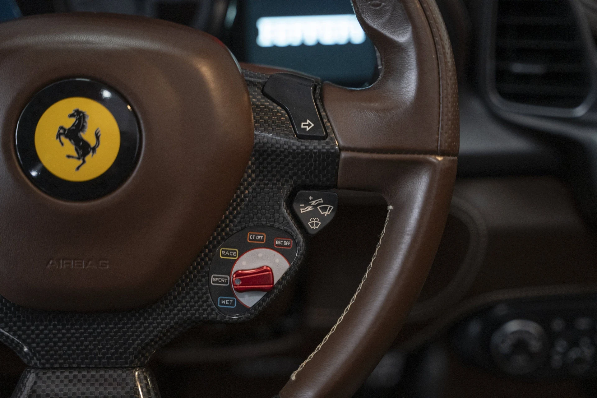 mph033_611353561_b4cb3d4371f14ec7873796d68a4a77ae_bdaff5d41a