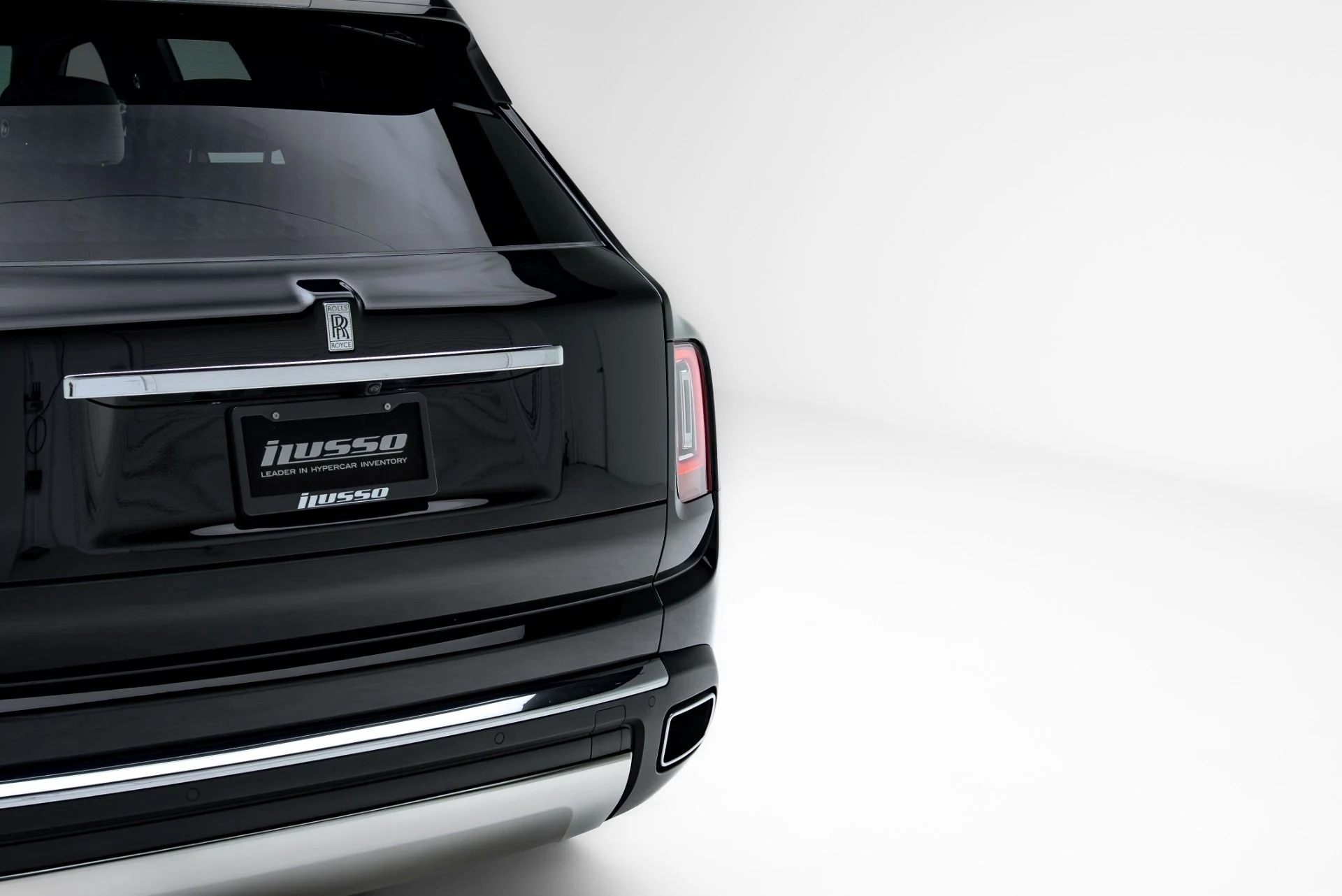 mph033_613763832_Used_2023_Rolls_Royce_Cullinan_1777310585_b5f49a7c07