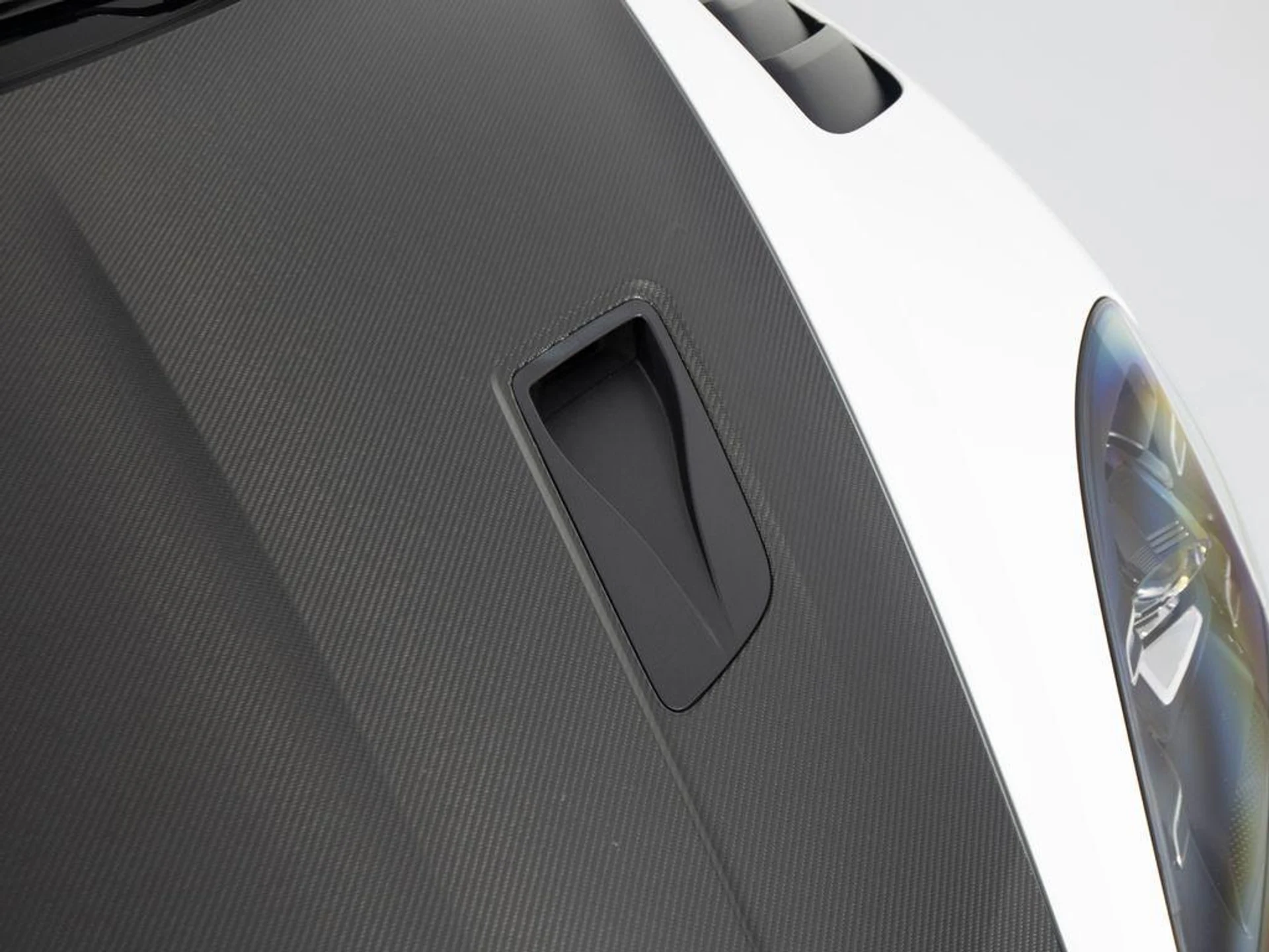 mph033_618696947_MJKIFON_07_q90y_j_Pv_J_4w_Stt_8_38d68fcf00