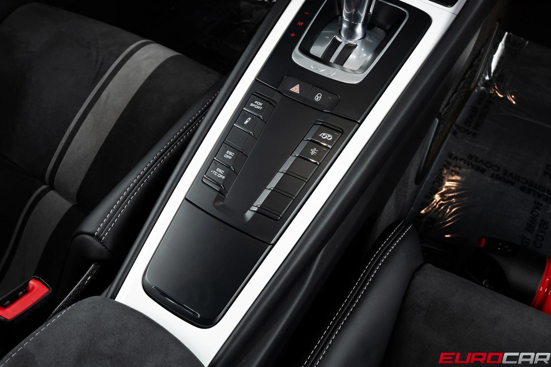 mph033_626779414_image_34_5d3fcef456