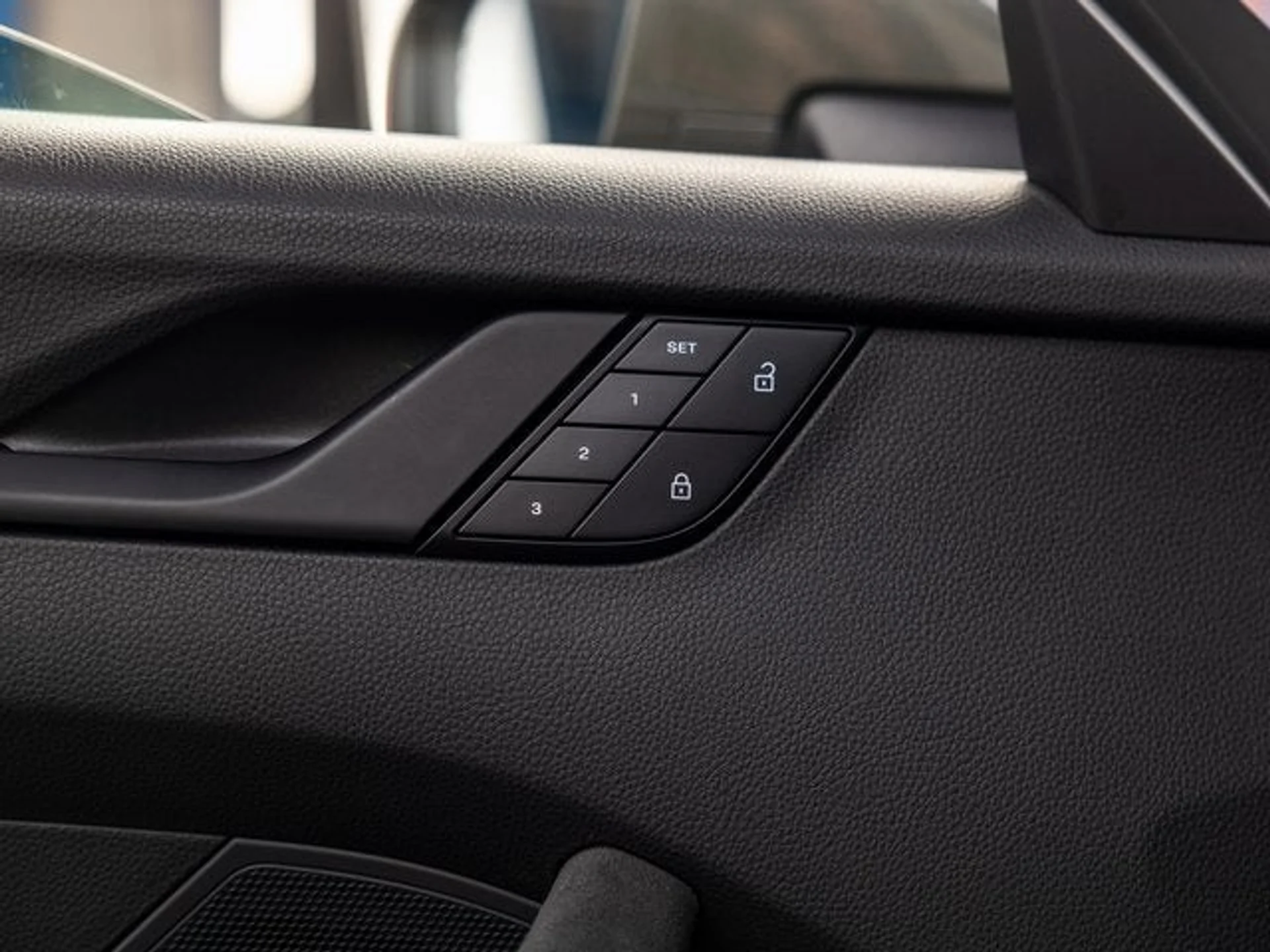 mph033_636846598_34_6599b2c9f8