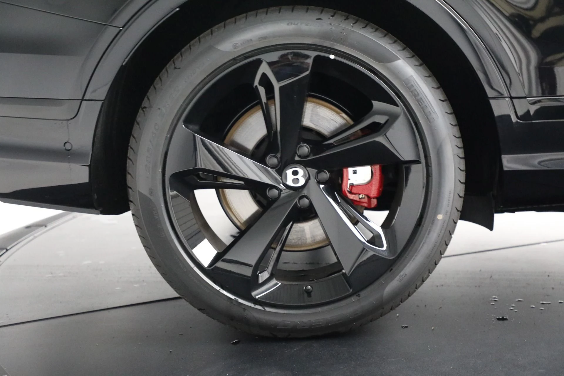 mph033_637768149_Used_2024_Bentley_Bentayga_V8_8a20daa56e