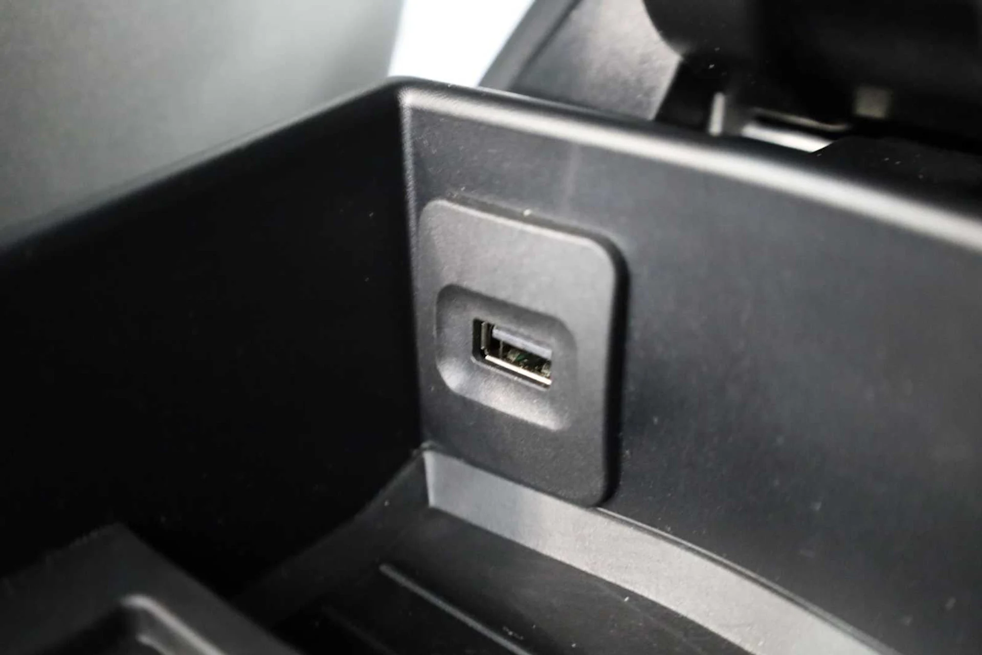 mph033_639089203_ac50f68912e2e870dc2283ac8e19c213_547969d885