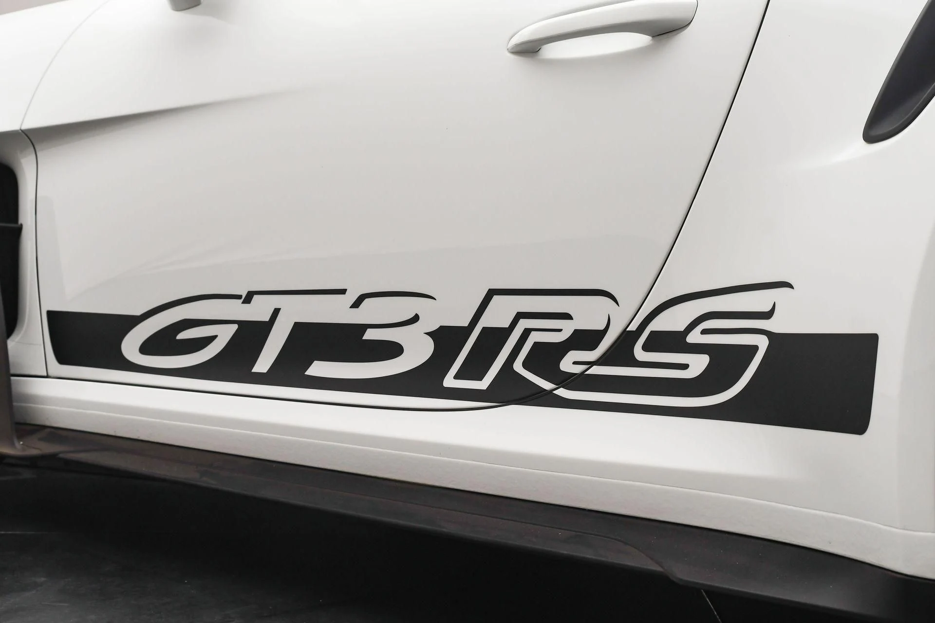 mph033_639756706_Used_2025_Porsche_911_GT_3_RS_1757454236_9c6a206b2d