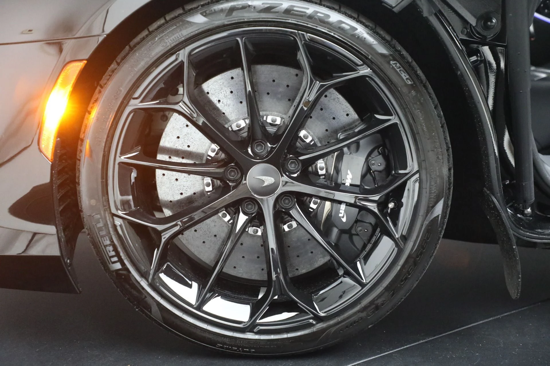 mph033_654937347_Used_2025_Mc_Laren_Artura_Tech_Lux_e24fa15e8e