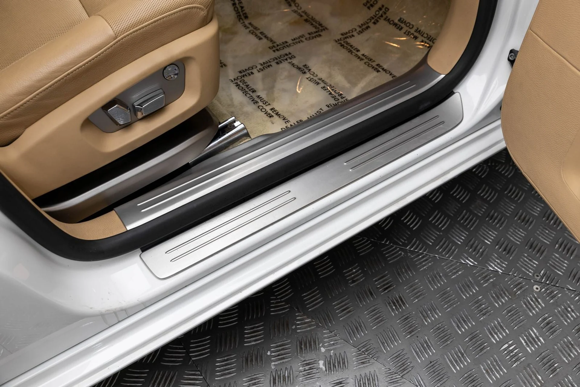 mph033_658968365_34_a058c4b35a