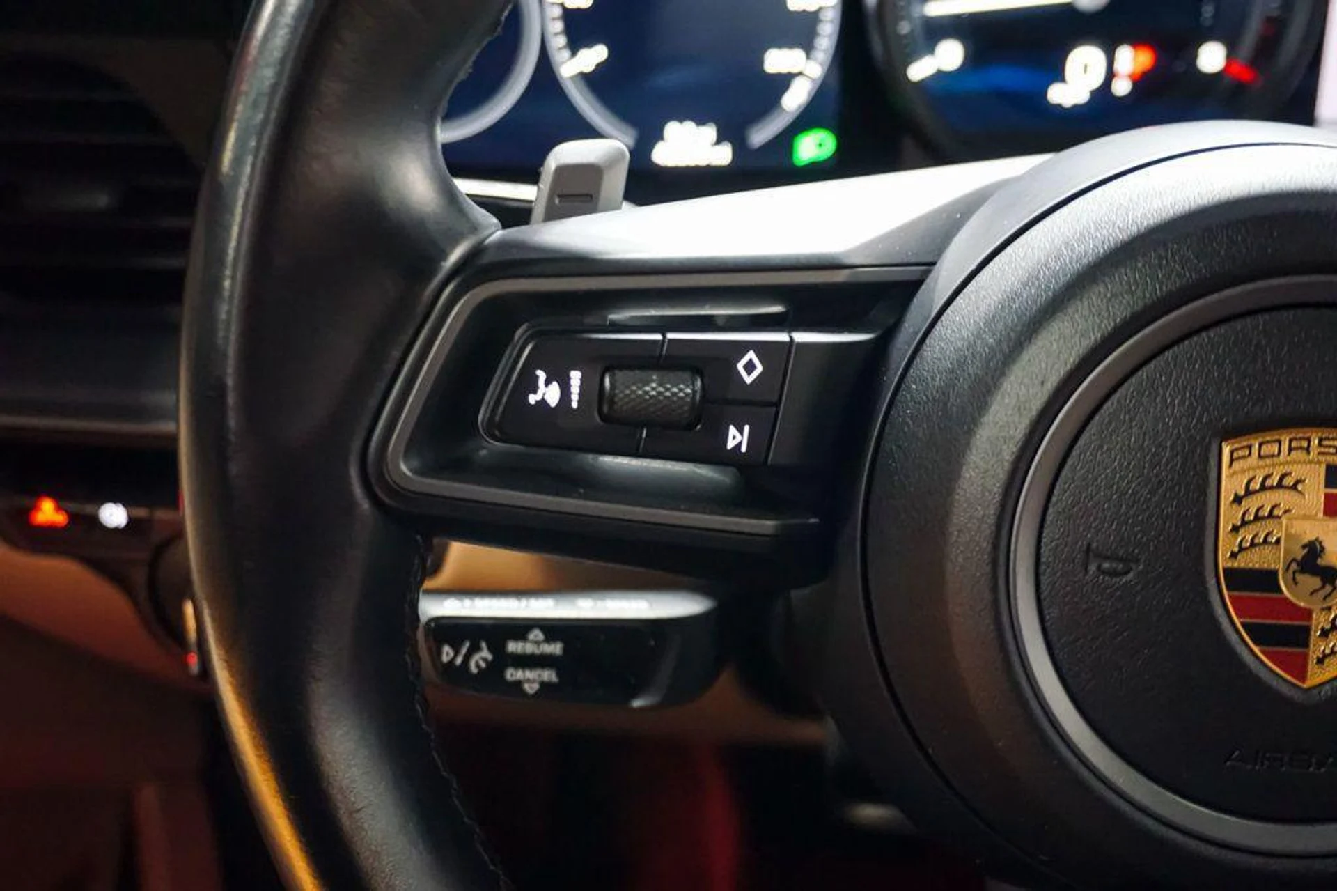 mph033_672937739_i_BZE_Ez_Ythm_P3jh1_AE_Qhk_G_lix4_E_c646e15e1e