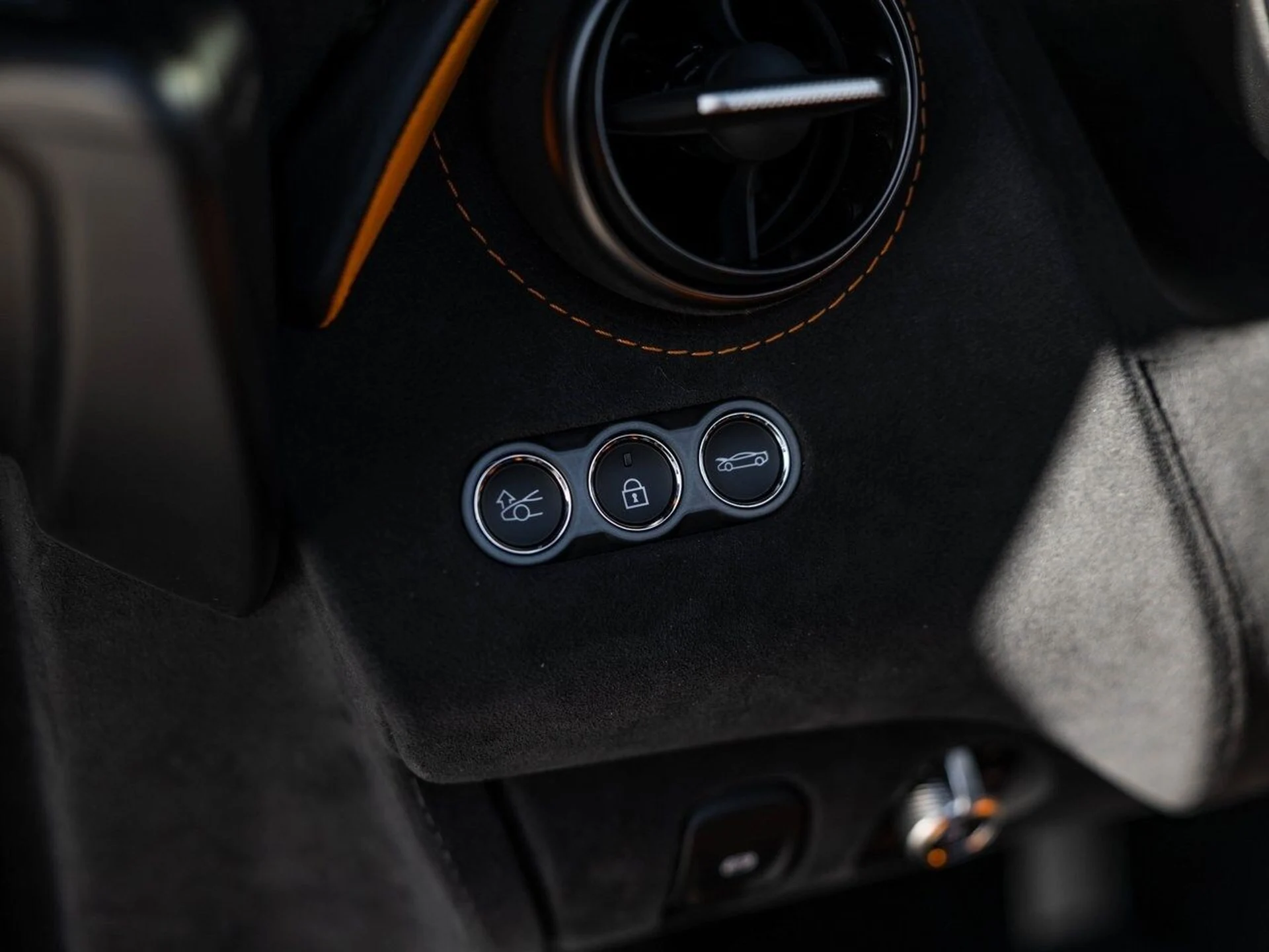 mph033_677748976_3bce0de0e88f5aa874de6dbe61b6c536x_5174369203