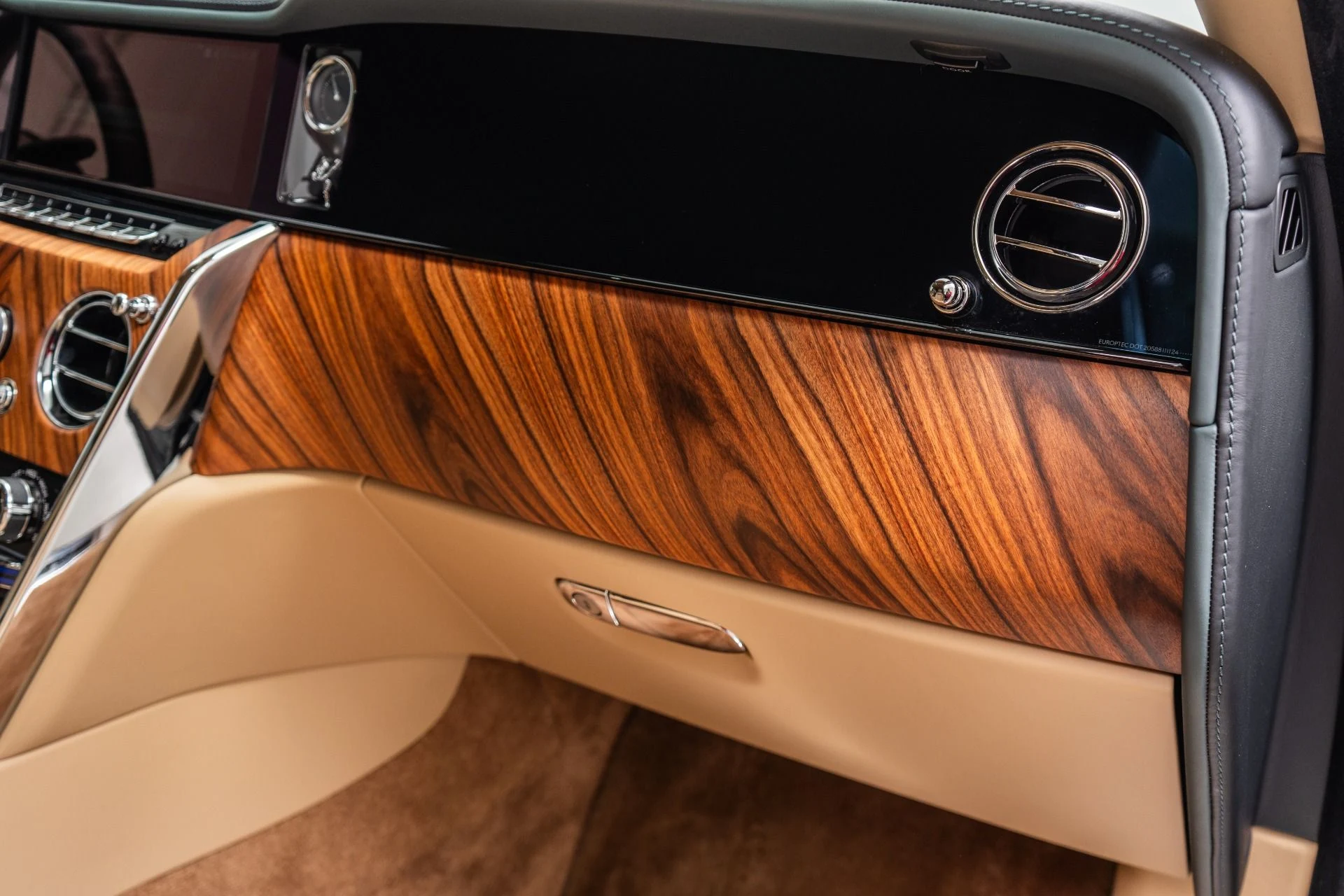 mph033_683555056_Used_2025_Rolls_Royce_Cullinan_1773778250_c9e6be88e2