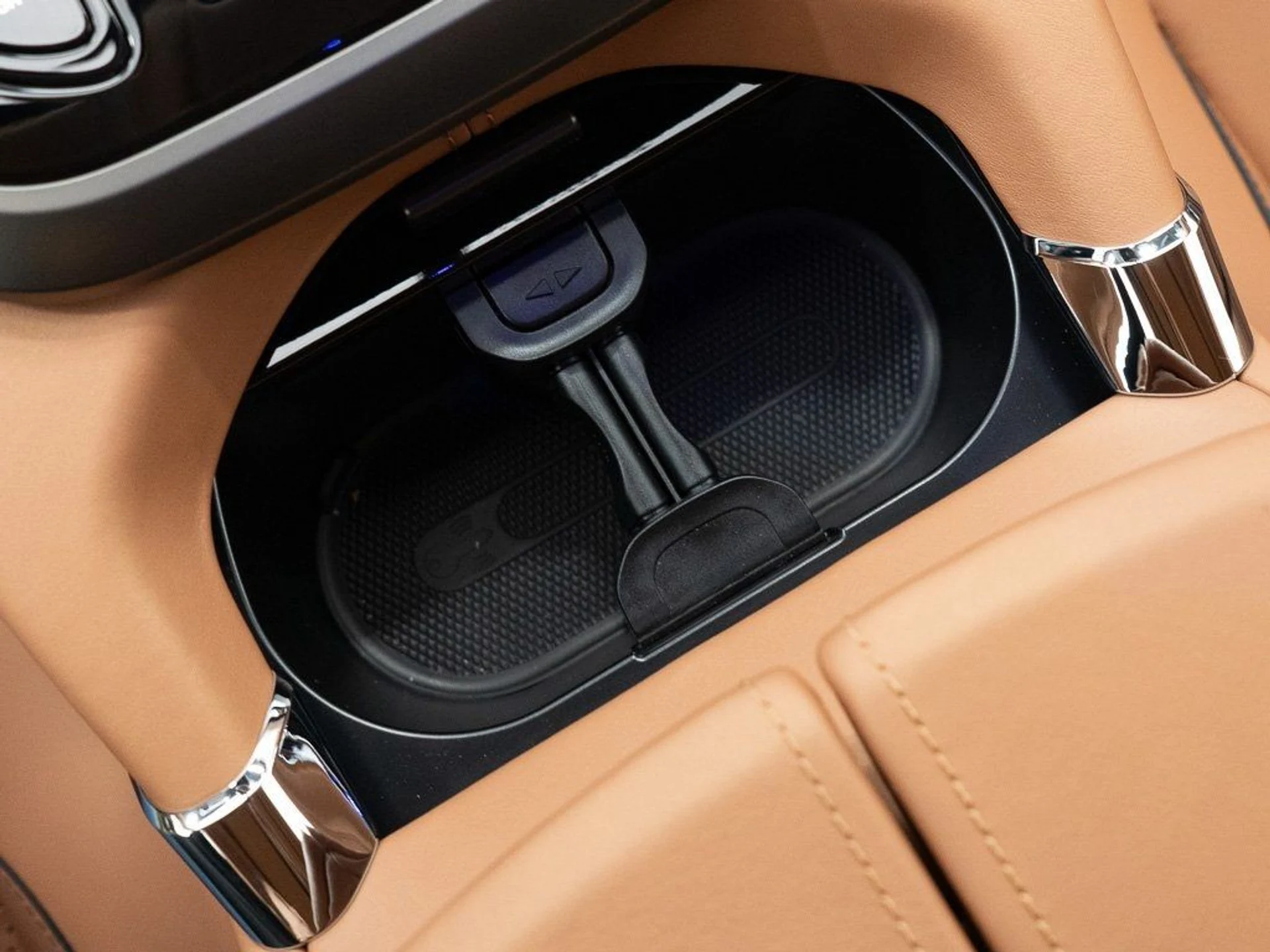 mph033_688438811_cc27116a3f065549b0be19fe0b987b5d_ae5fc9c8a1