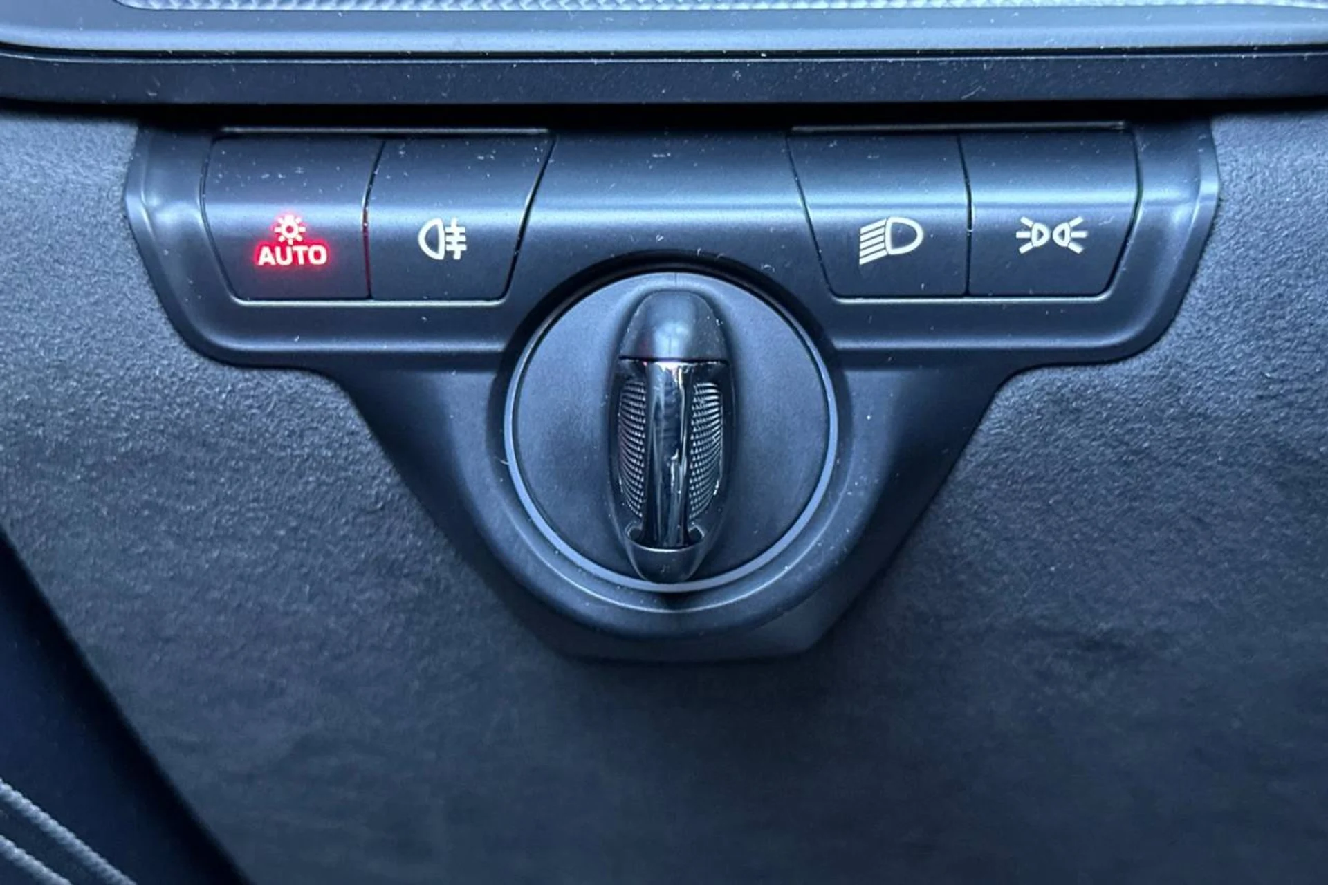 mph033_692849312_1280_34ae85b75e