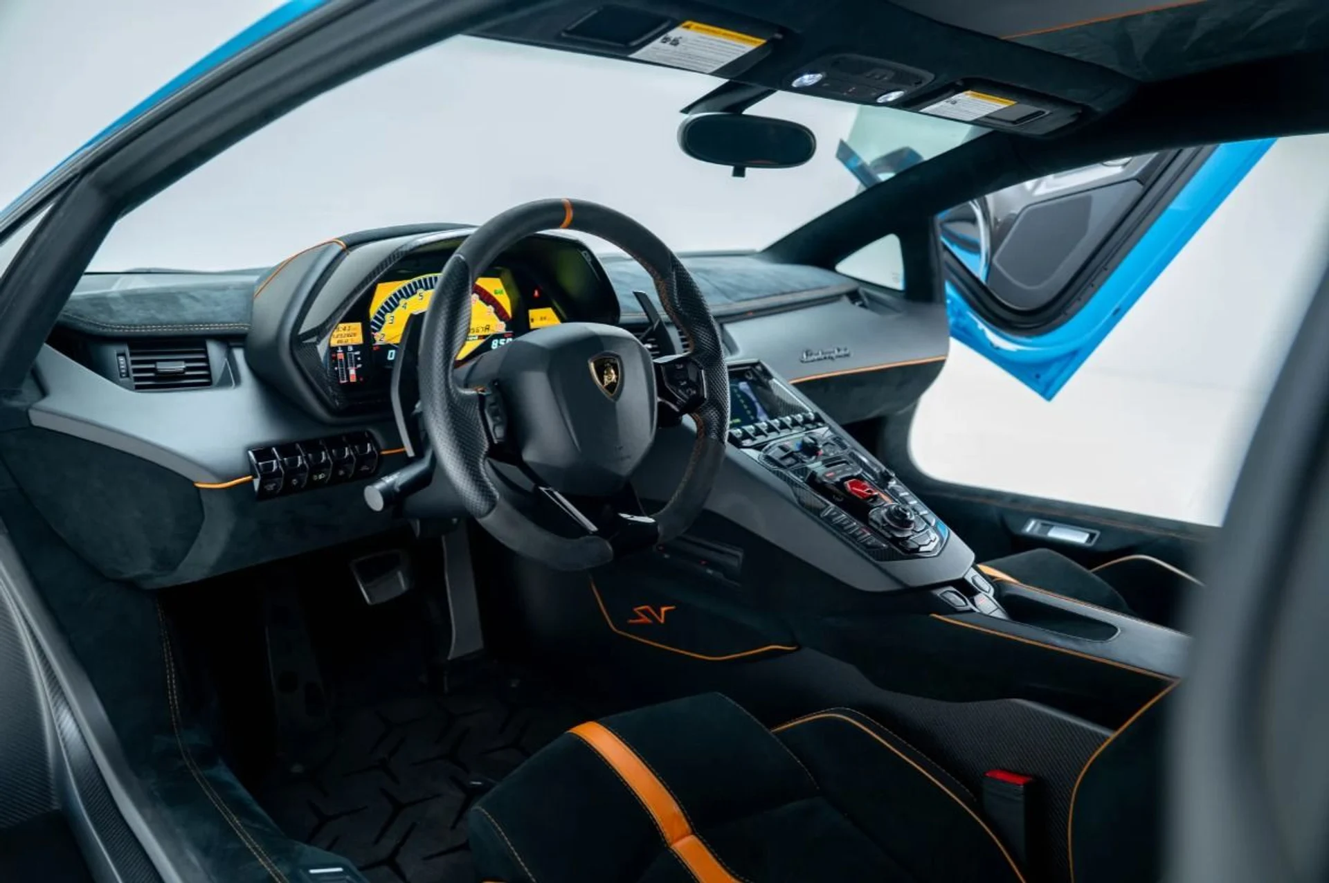 mph033_693851297_Used_2017_Lamborghini_Aventador_SV_1786551969_c4a5bdaa85