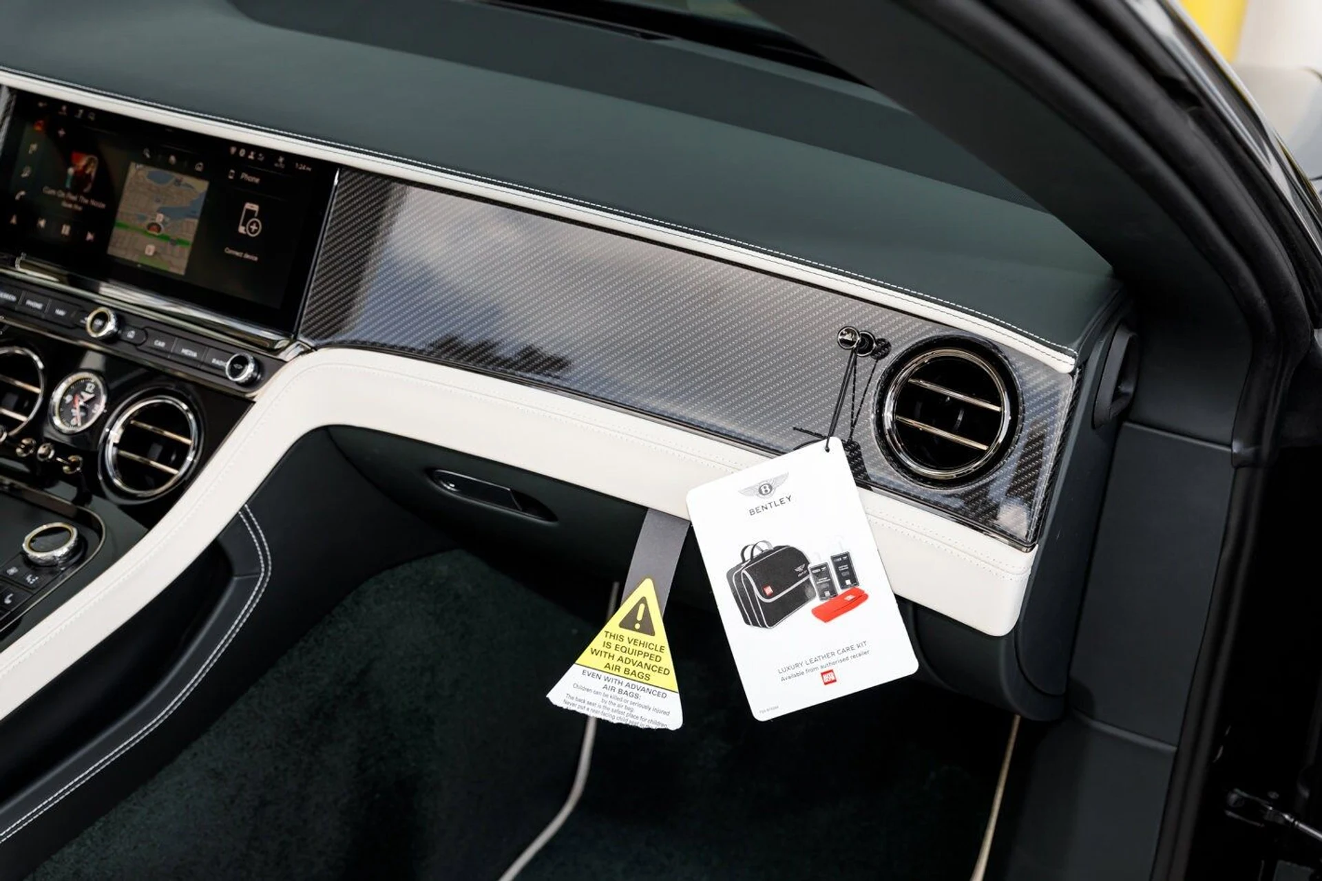 mph033_69799307_e4410f6b94010248218388148ab905bfx_8f7a9861a5