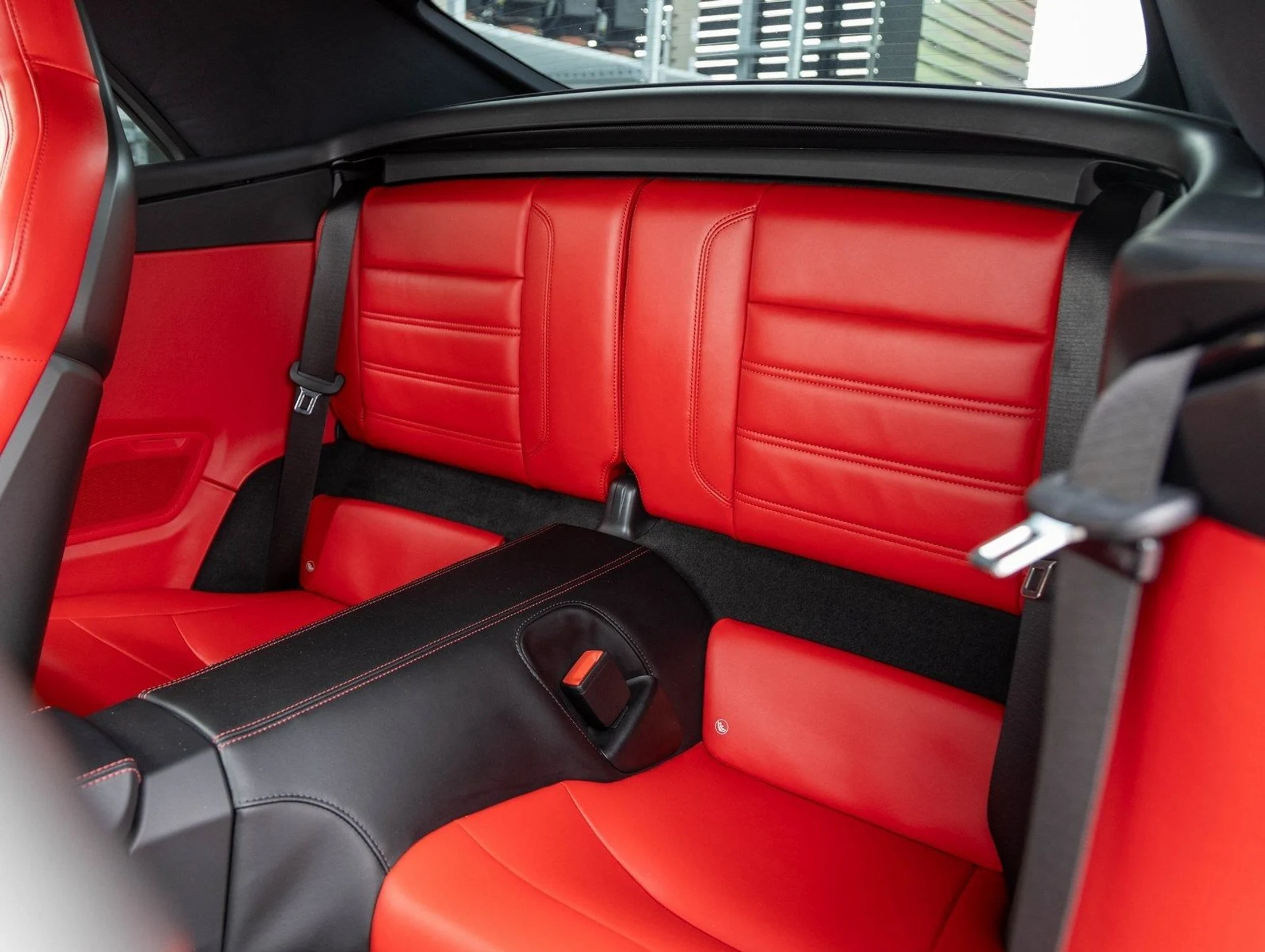 mph033_703601401_34_fac968fea7