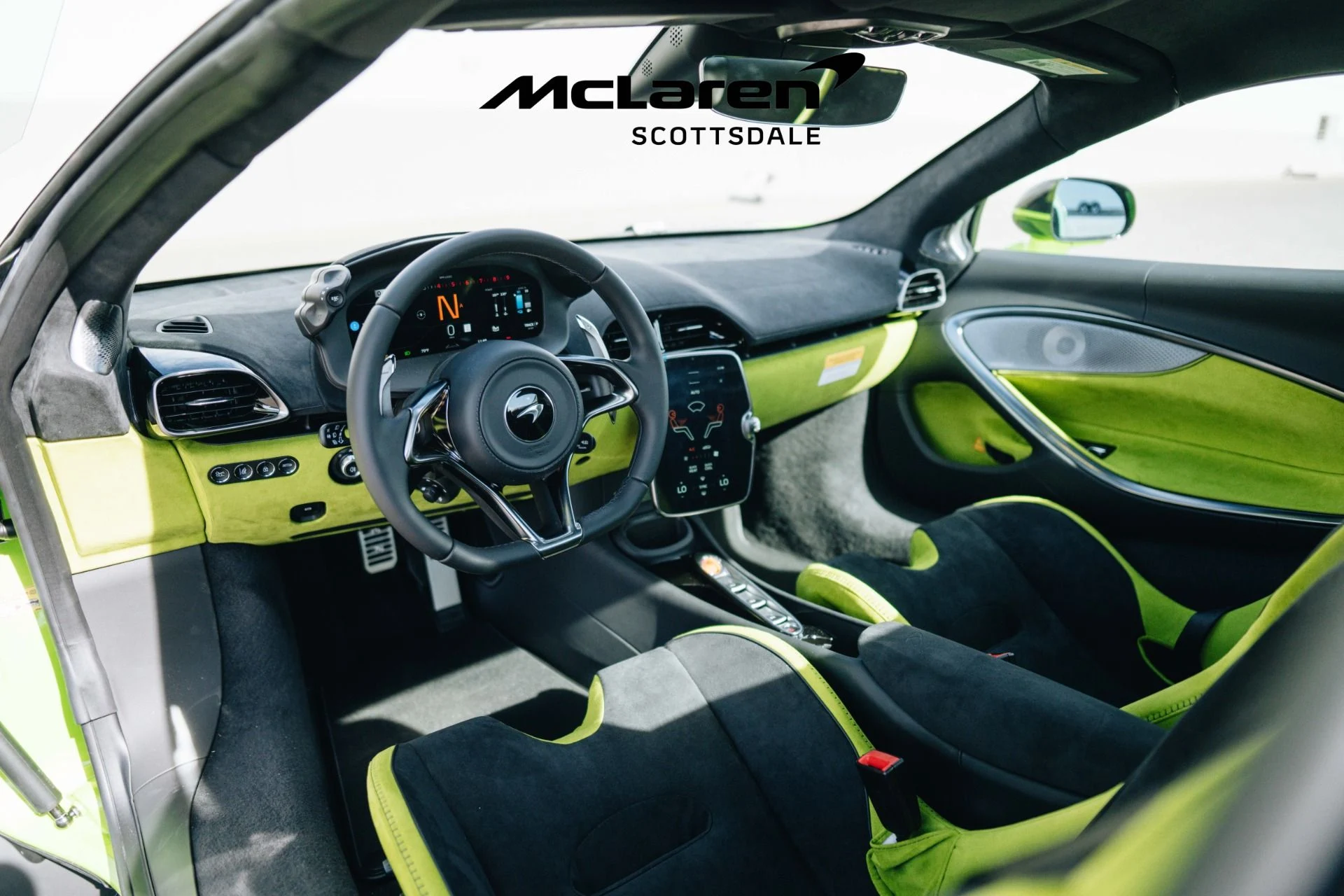 mph033_722000962_Used_2025_MCLAREN_ARTURA_SPIDER_1732371846_45e0a58718