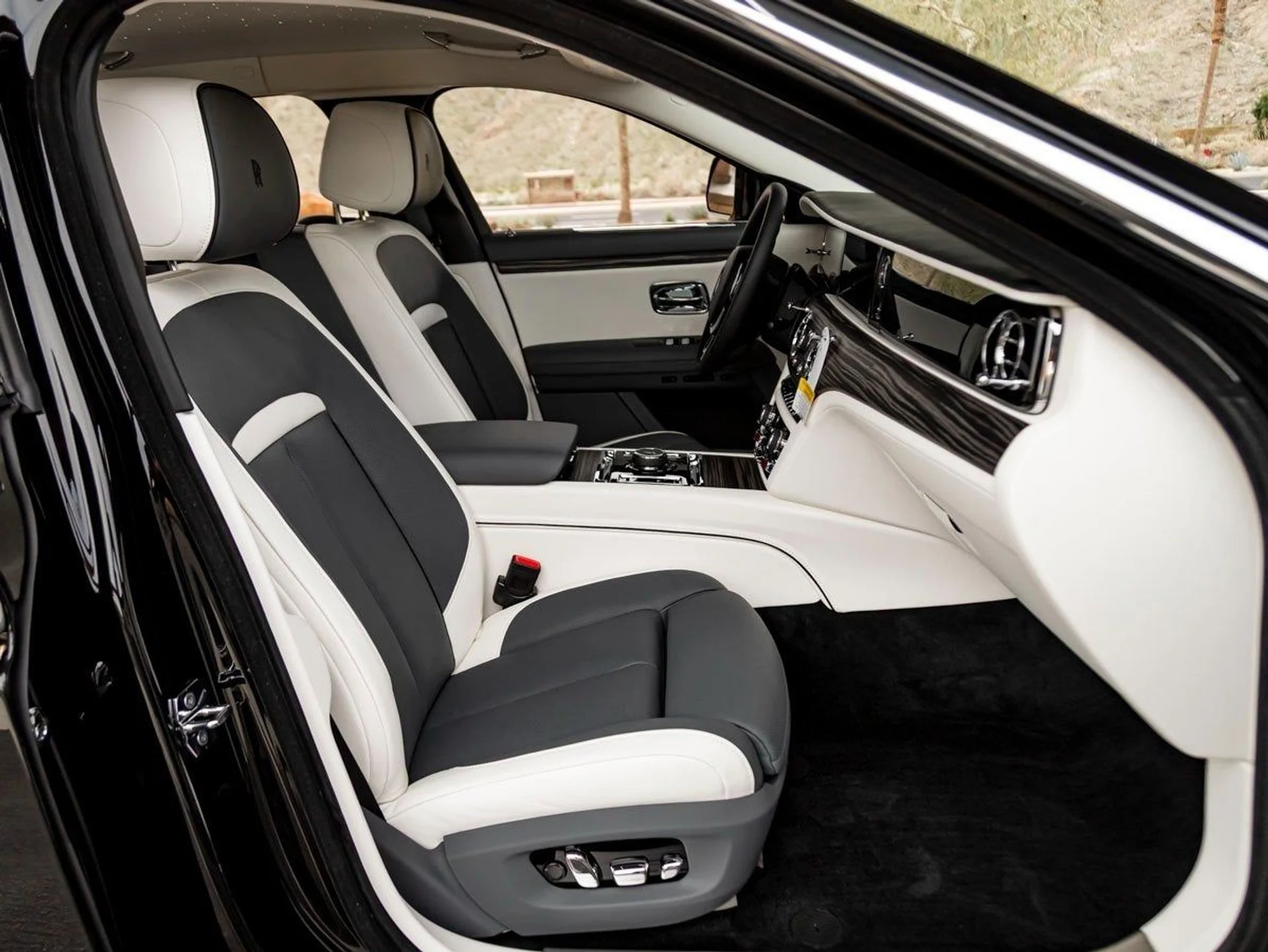 mph033_722197743_34_40e28d2a87