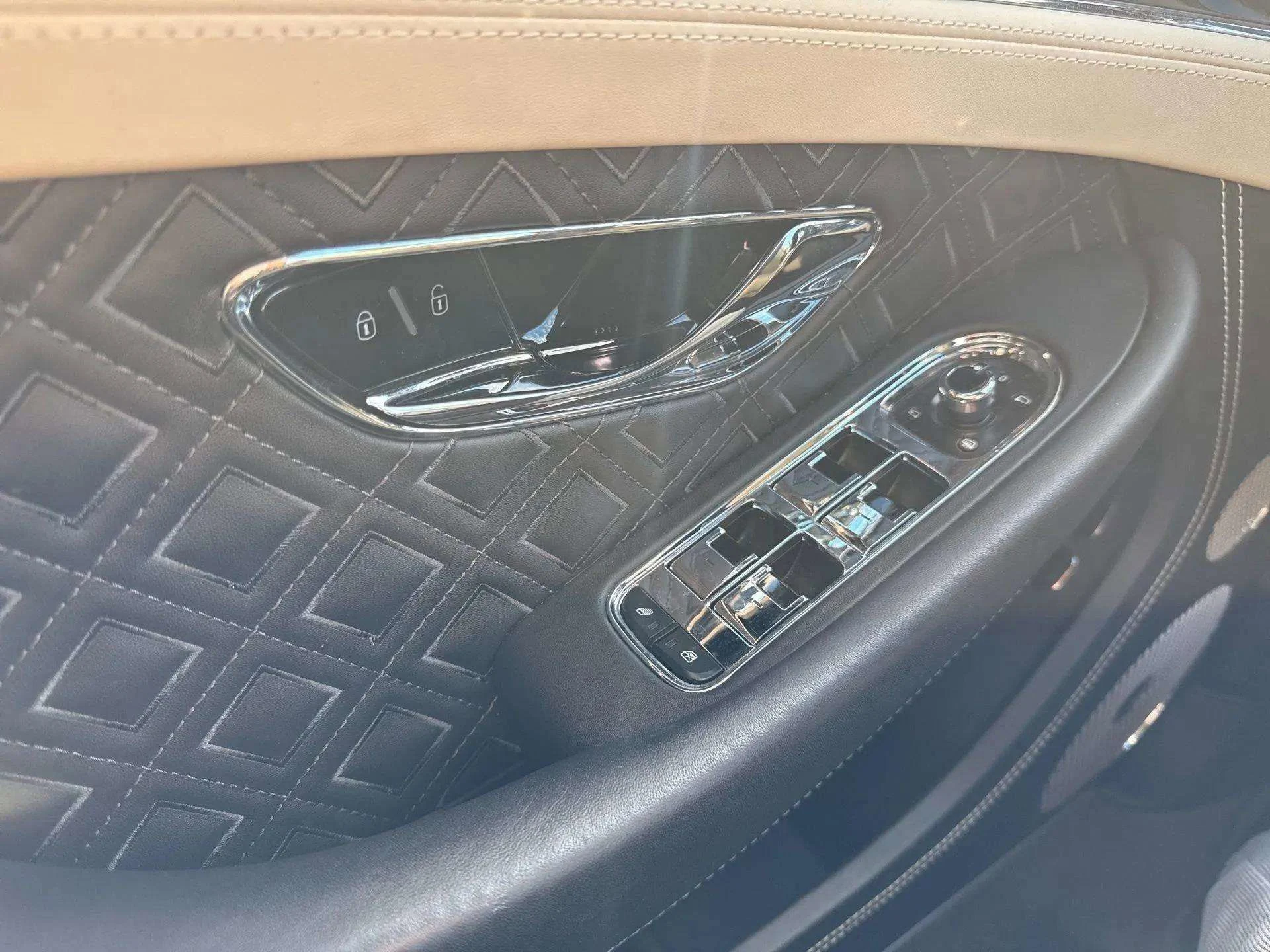 mph033_723583571_c2cf4b6411da430cad1430bc9cd93c60_704b5d5002