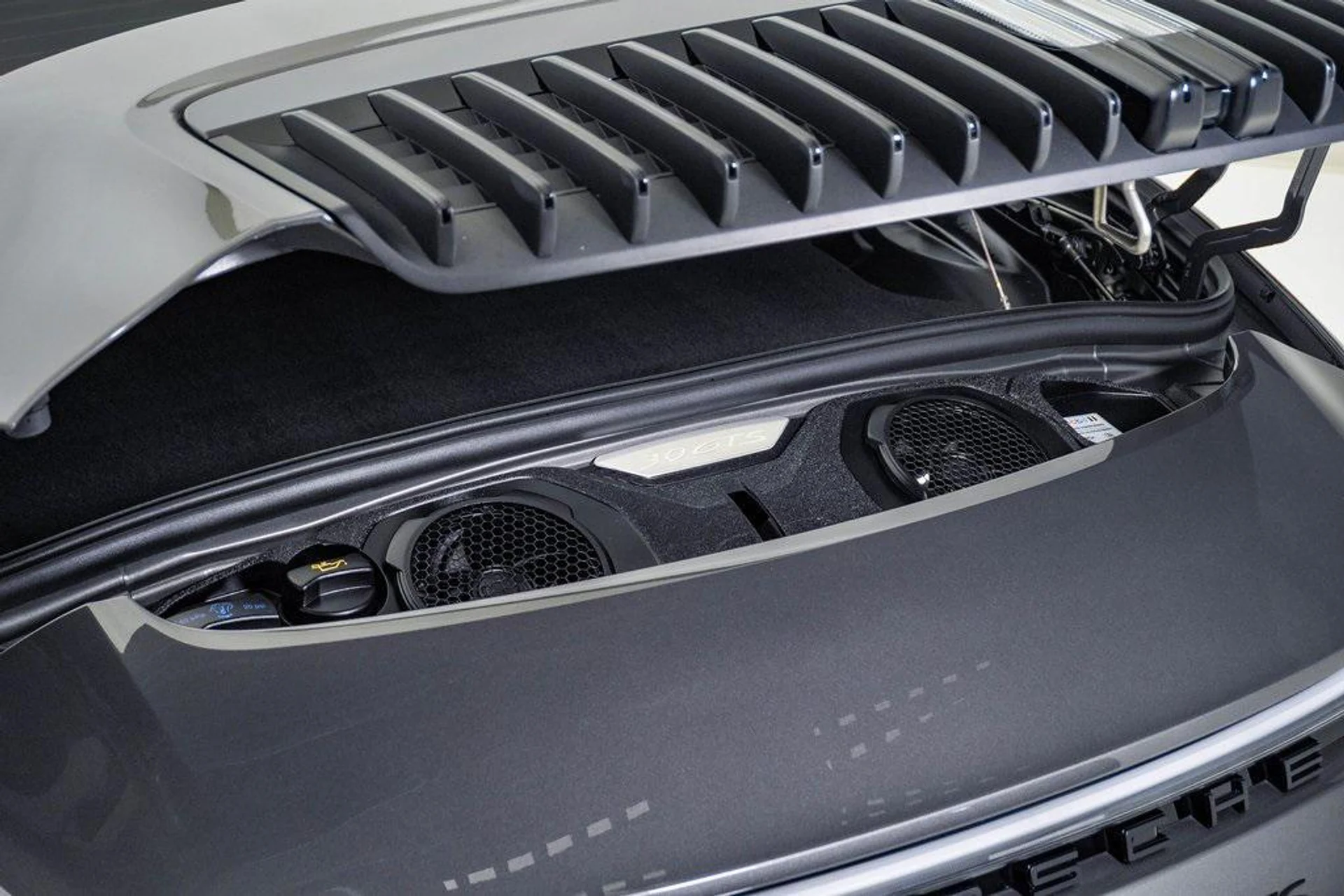 mph033_725361264_uqxu9_LH_Tj4_G_Vxh_O_Jb_KM_1k_Xh_W72o_86532948eb