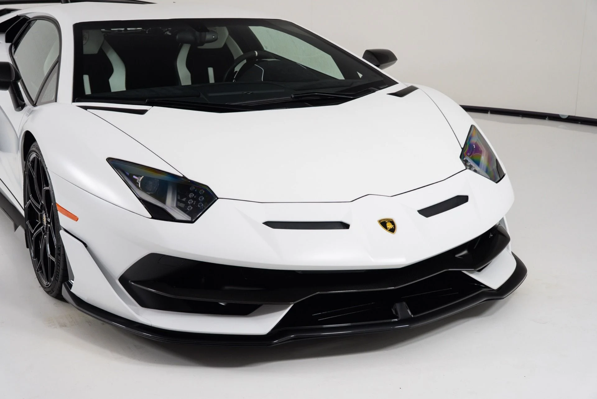 mph033_726733476_Used_2019_Lamborghini_Aventador_SVJ_1782851544_67476242d2