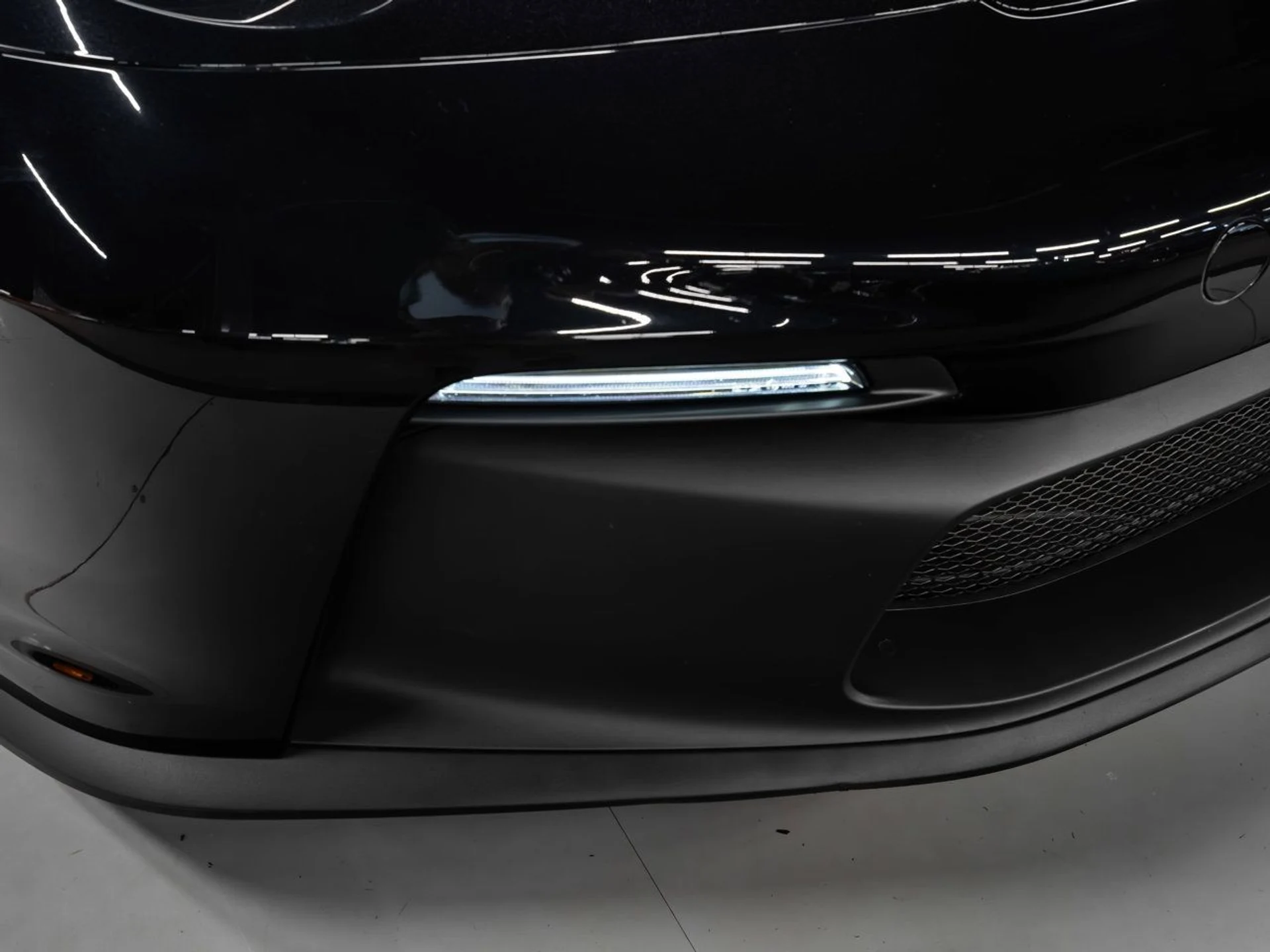 mph033_737704835_porsche_911_2022_3c67e84e74