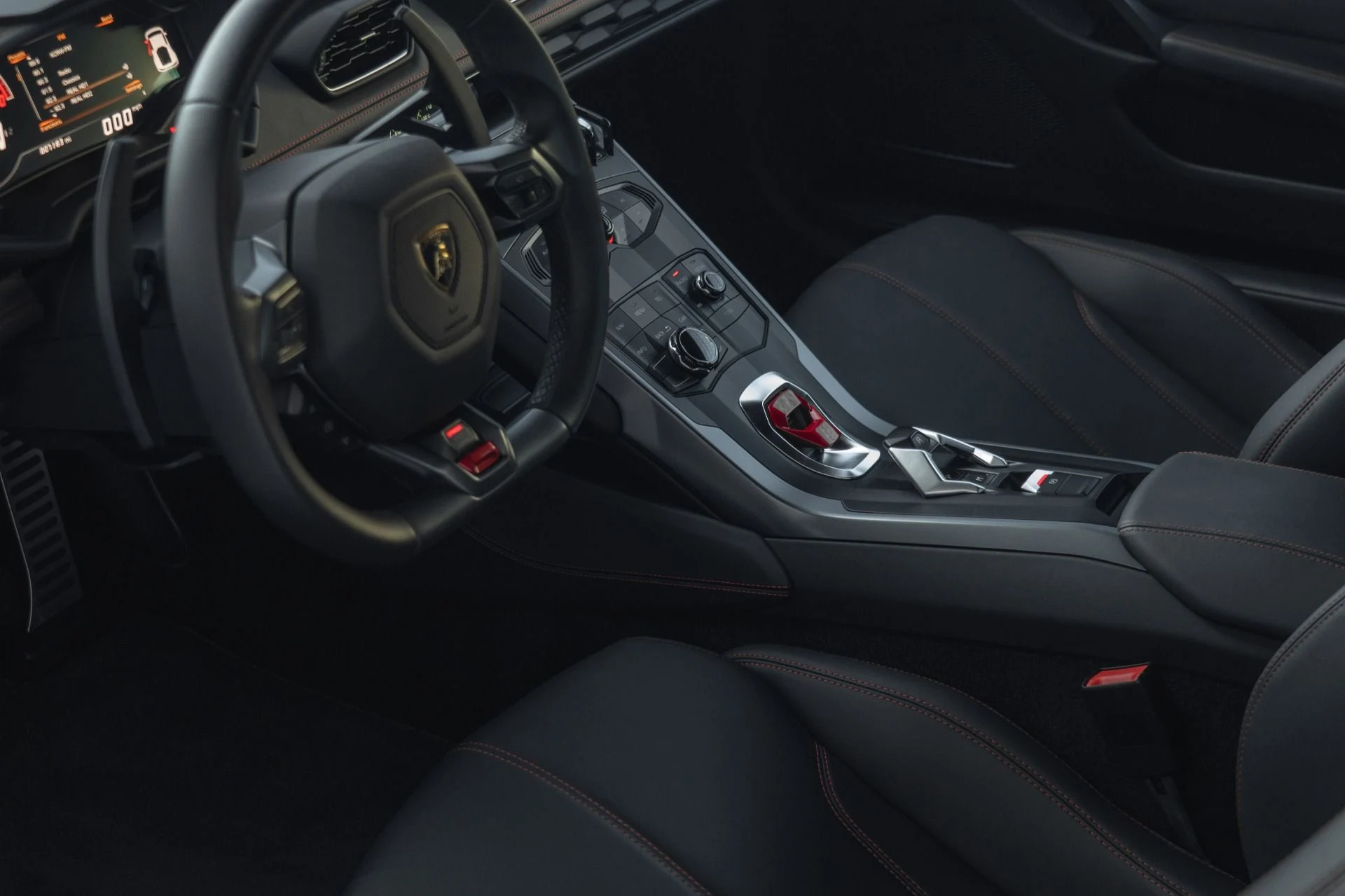 mph033_738937204_Used_2015_Lamborghini_Huracan_LP_610_4_1761343879_ca4e732aef