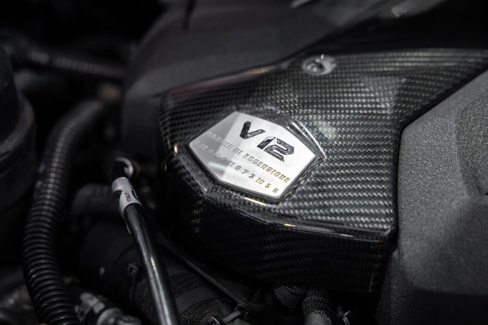 mph033_740098852_YQ_8ec1b00740