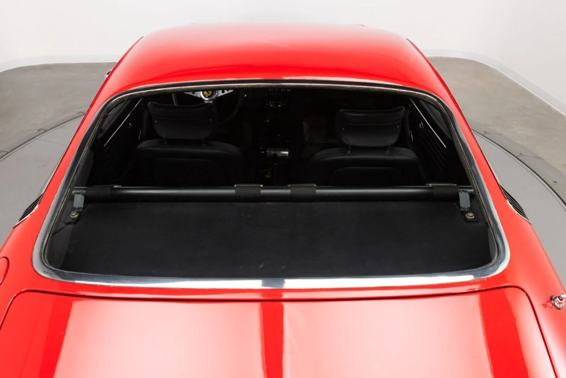 mph033_7444711_Used_1971_Ferrari_365_GTB_4_bd6b4a2186