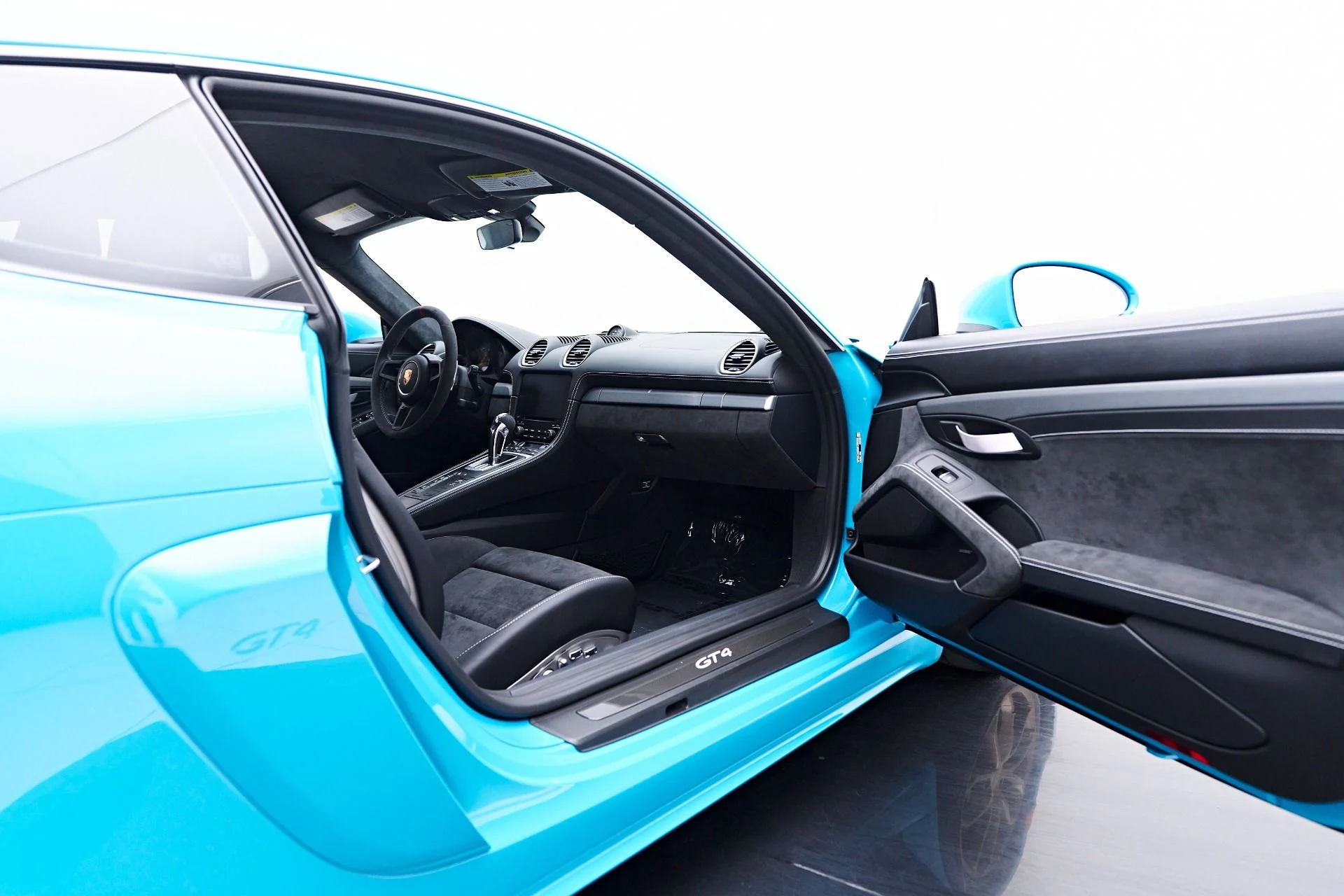 mph033_761427710_Used_2021_Porsche_718_Cayman_GT_4_1753215060_dd430f27ac