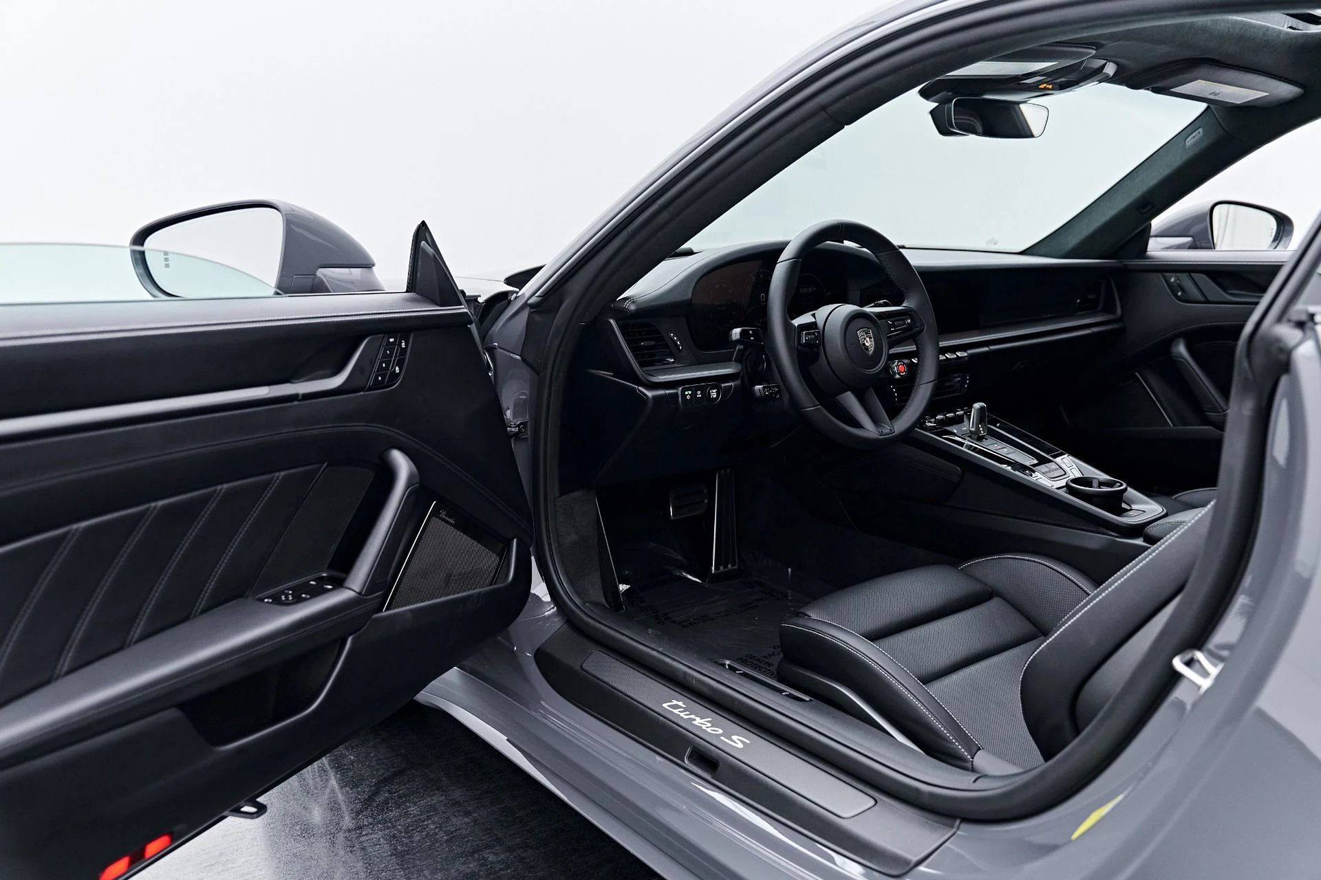 mph033_764053746_Used_2026_Porsche_911_Turbo_S_1789622267_662b337264