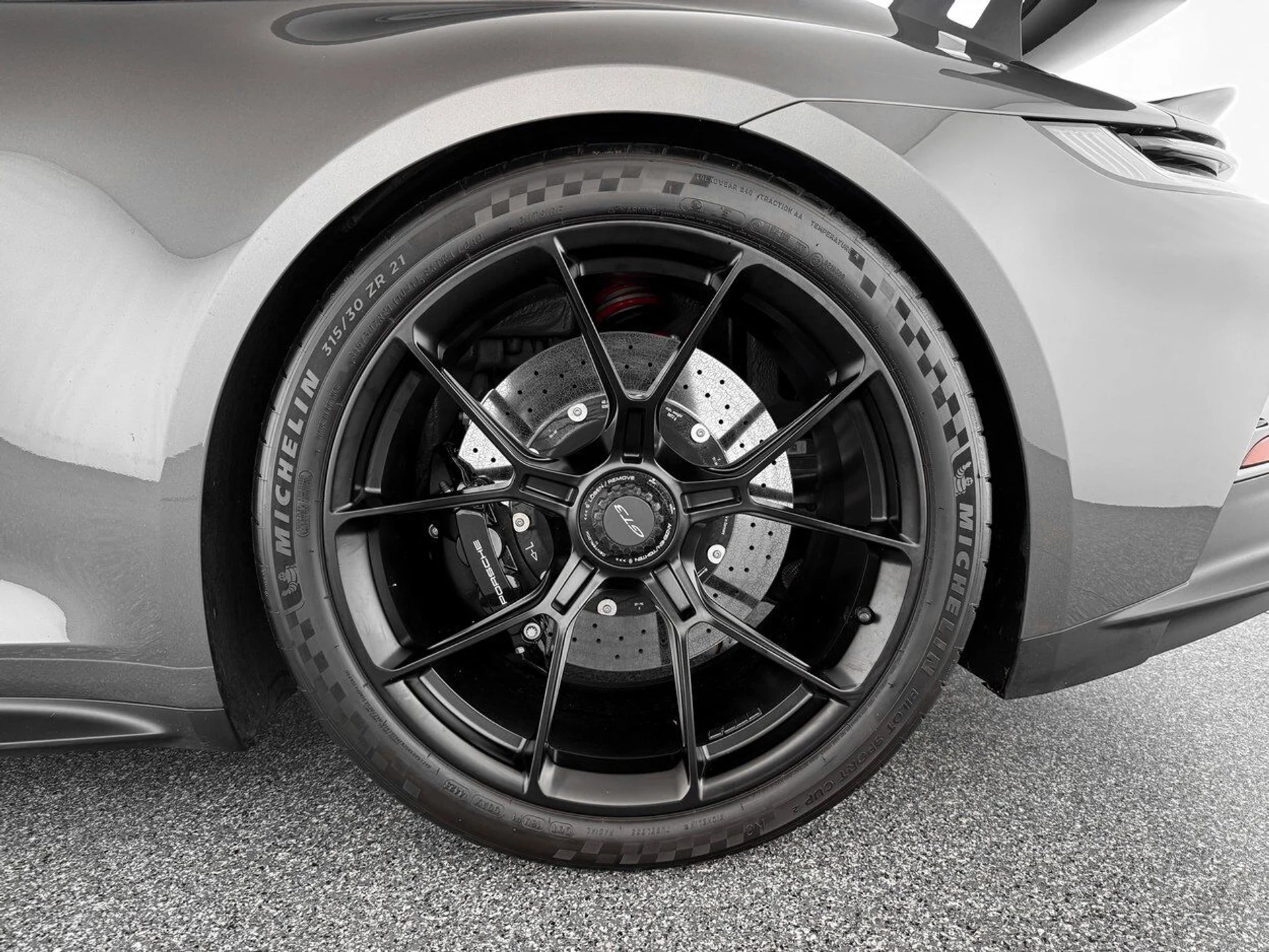 mph033_768374464_bacad048bb78bb5dadffacb81abe853d_907a0d2bad