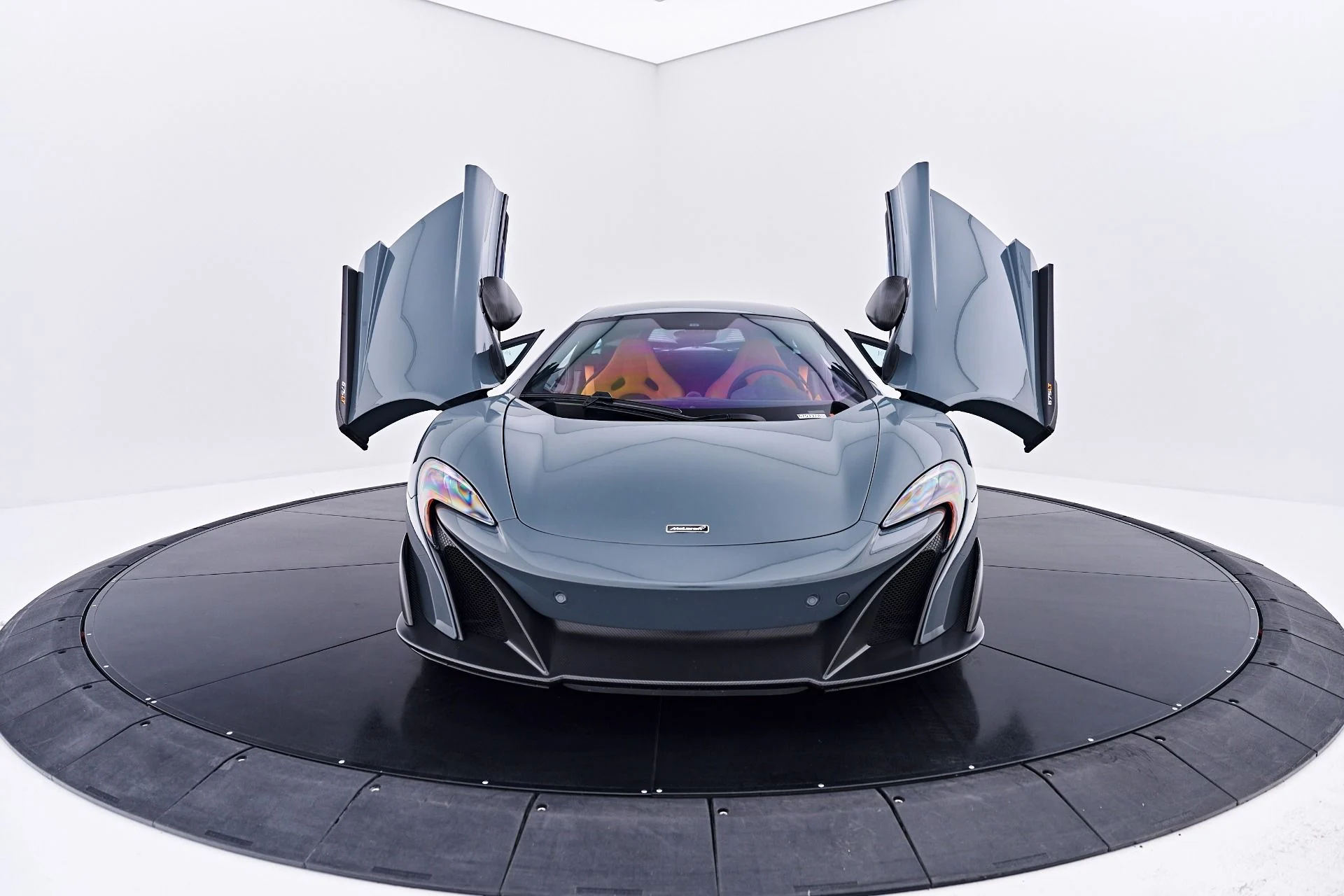 mph033_769041626_Used_2016_Mc_Laren_675_LT_Base_1784331610_eea8acd9bf