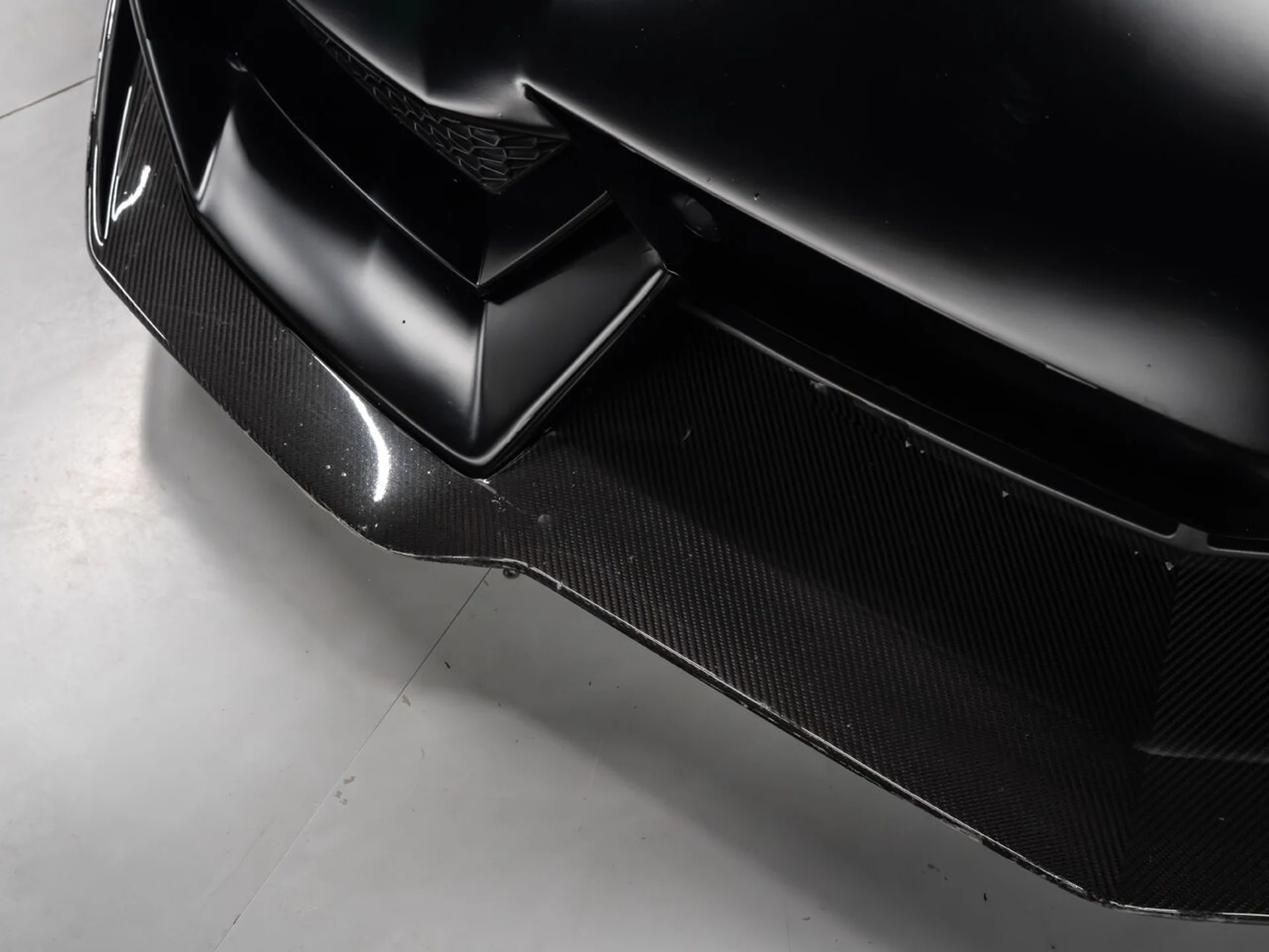mph033_777360199_lamborghini_aventador_2015_35bc919ac1