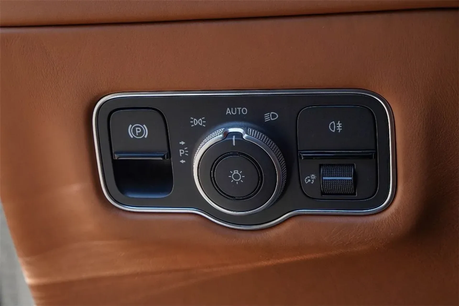 mph033_780734102_143d02acec1d45fab1c398ec9348bbb8_29e4381a6a