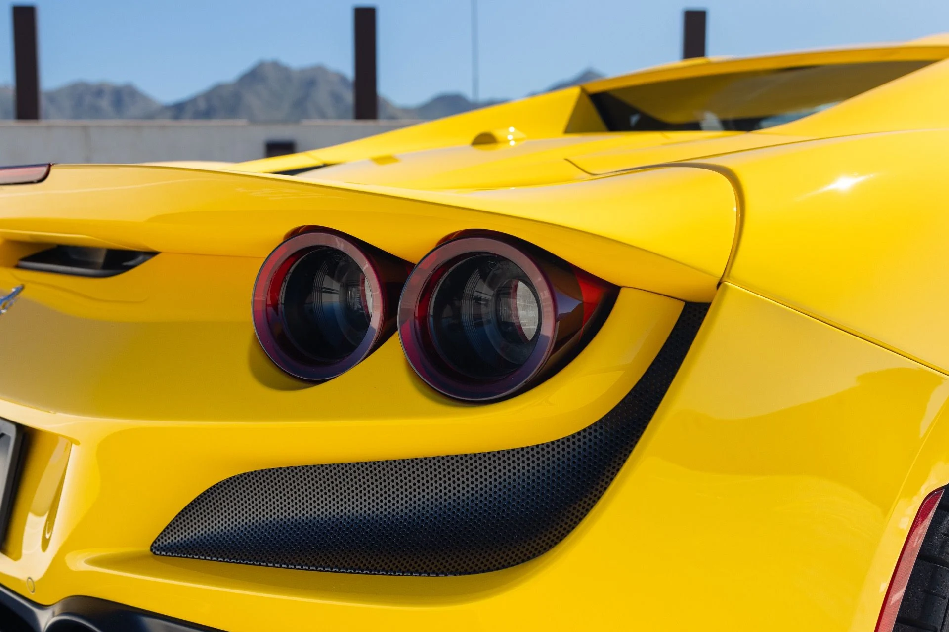 mph033_781712175_Used_2022_Ferrari_F8_Spider_1790977692_cb8e129c47