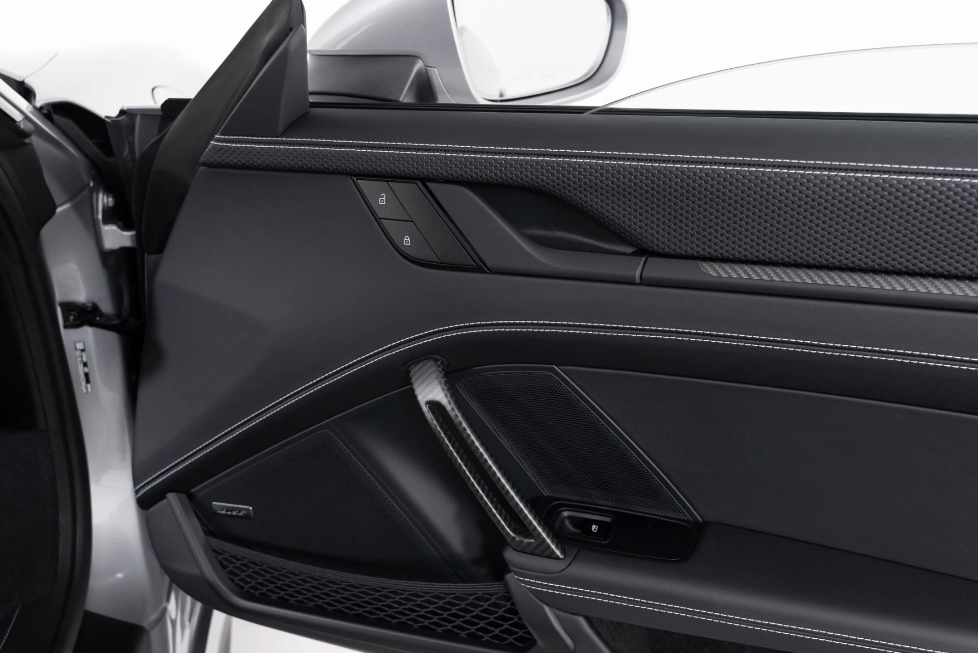 mph033_782149167_Used_2025_Porsche_911_GT_3_Touring_1758929808_2781e7aa8d