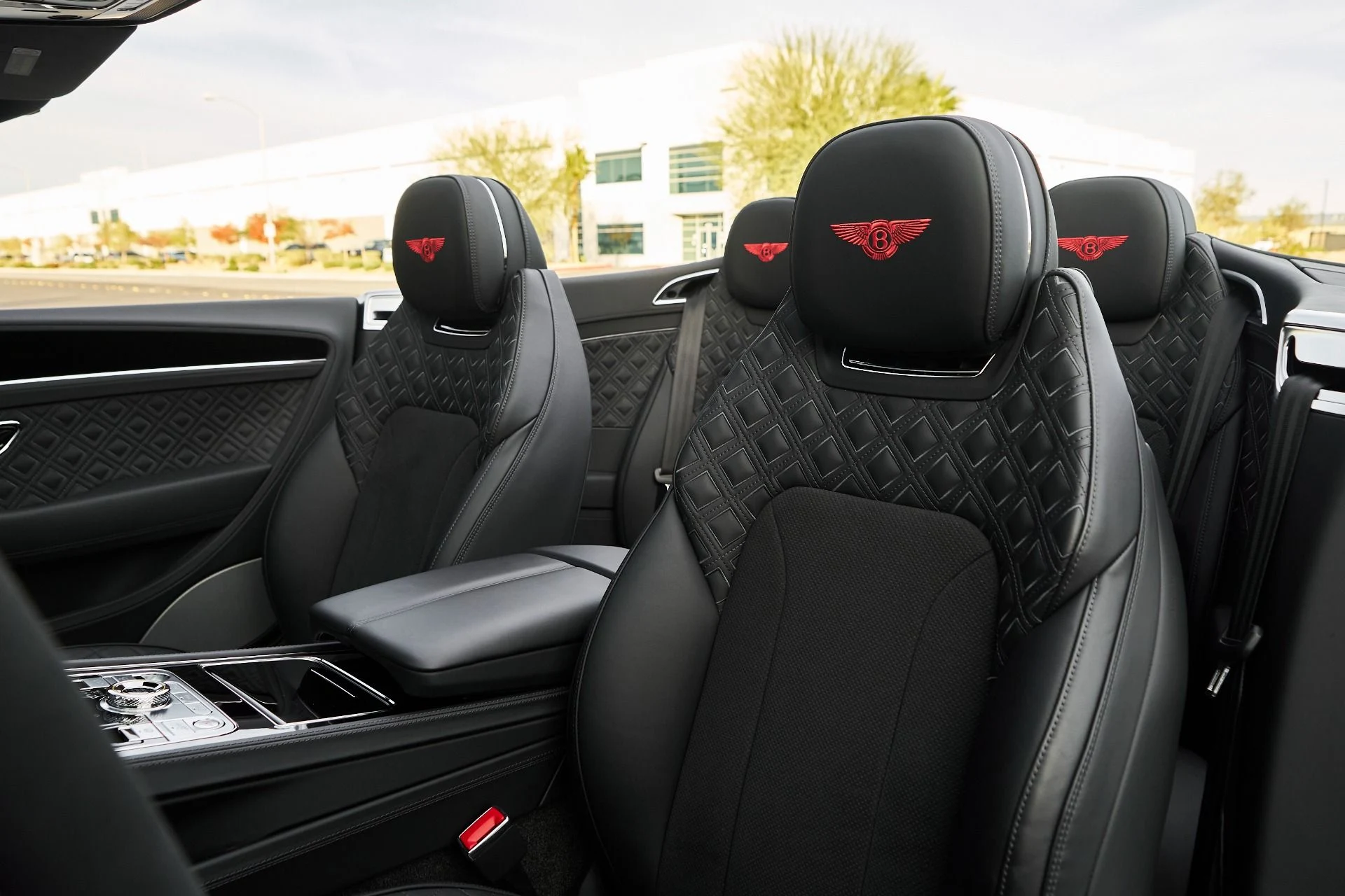 mph033_78567671_Used_2024_Bentley_Continental_GT_V8_S_1764464395_1e02d785b0