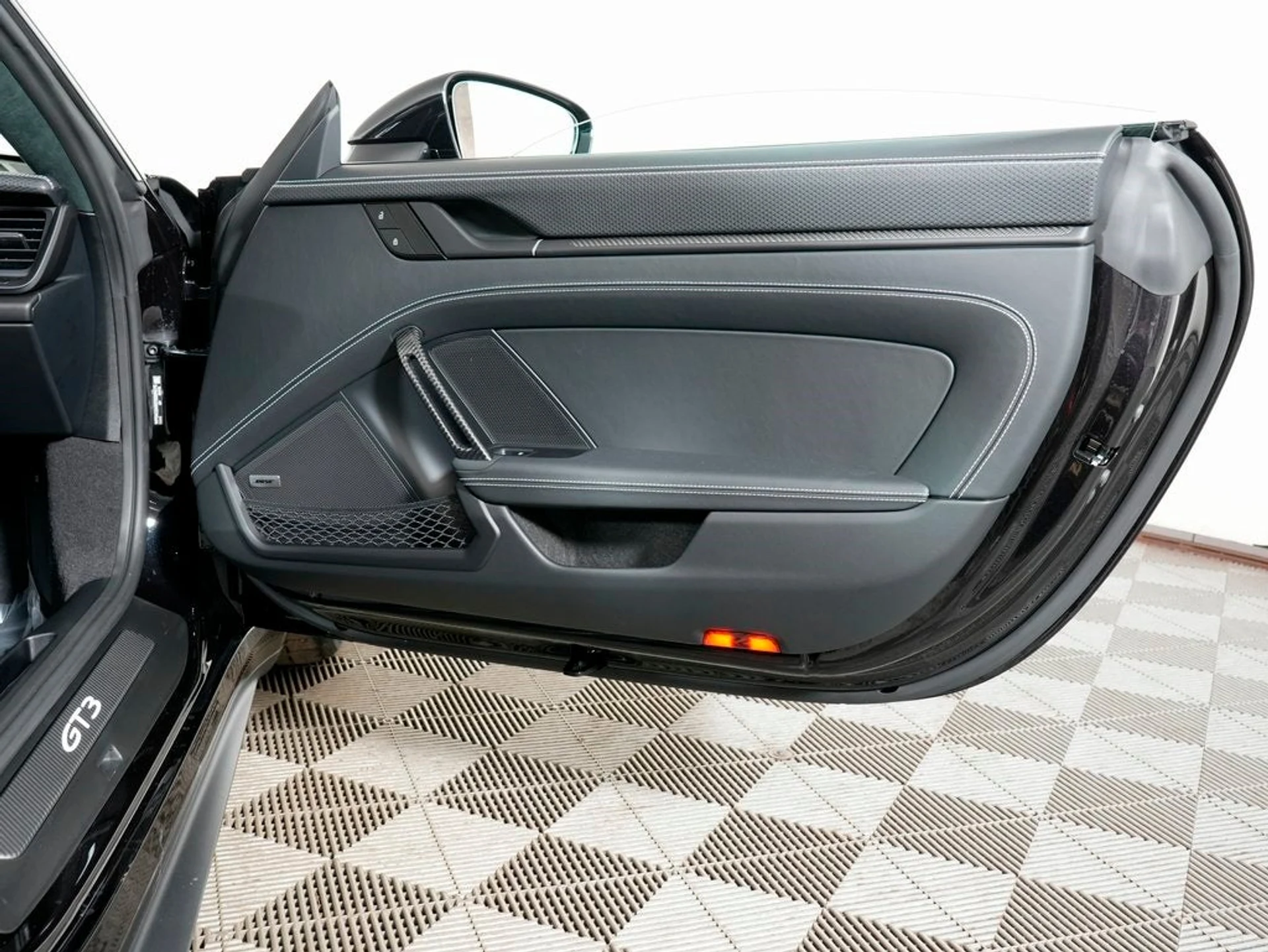 mph033_788129679_34_f0e770953b