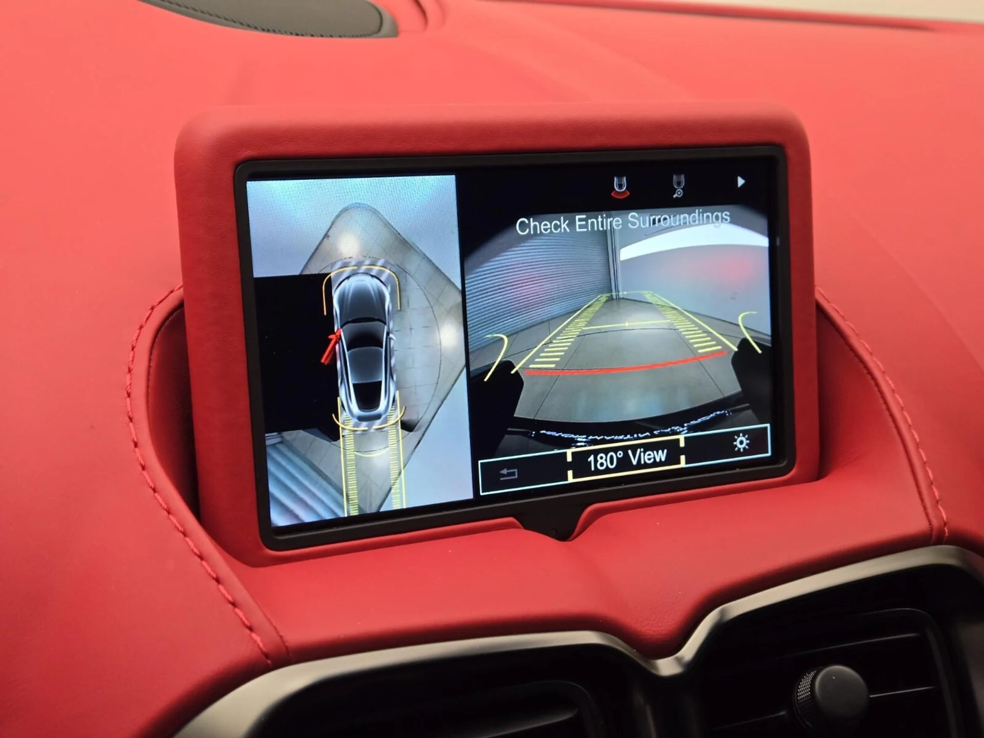 mph033_801213564_Used_2023_Aston_Martin_Vantage_1766214044_c8a51b8f58