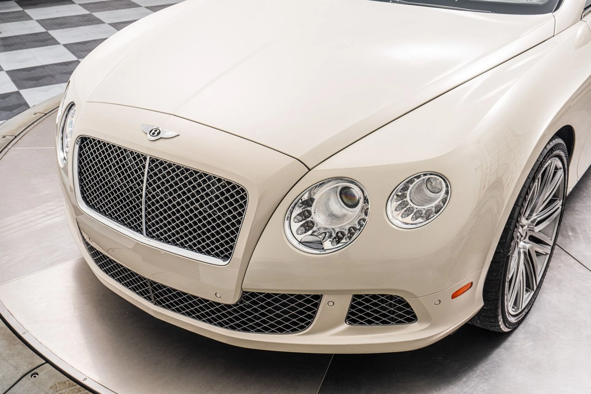 mph033_80393340_Used_2014_Bentley_Continental_GTC_Speed_Low_Miles_Extended_Veneers_Classic_Color_Combination_1785352164_8a57470cc1