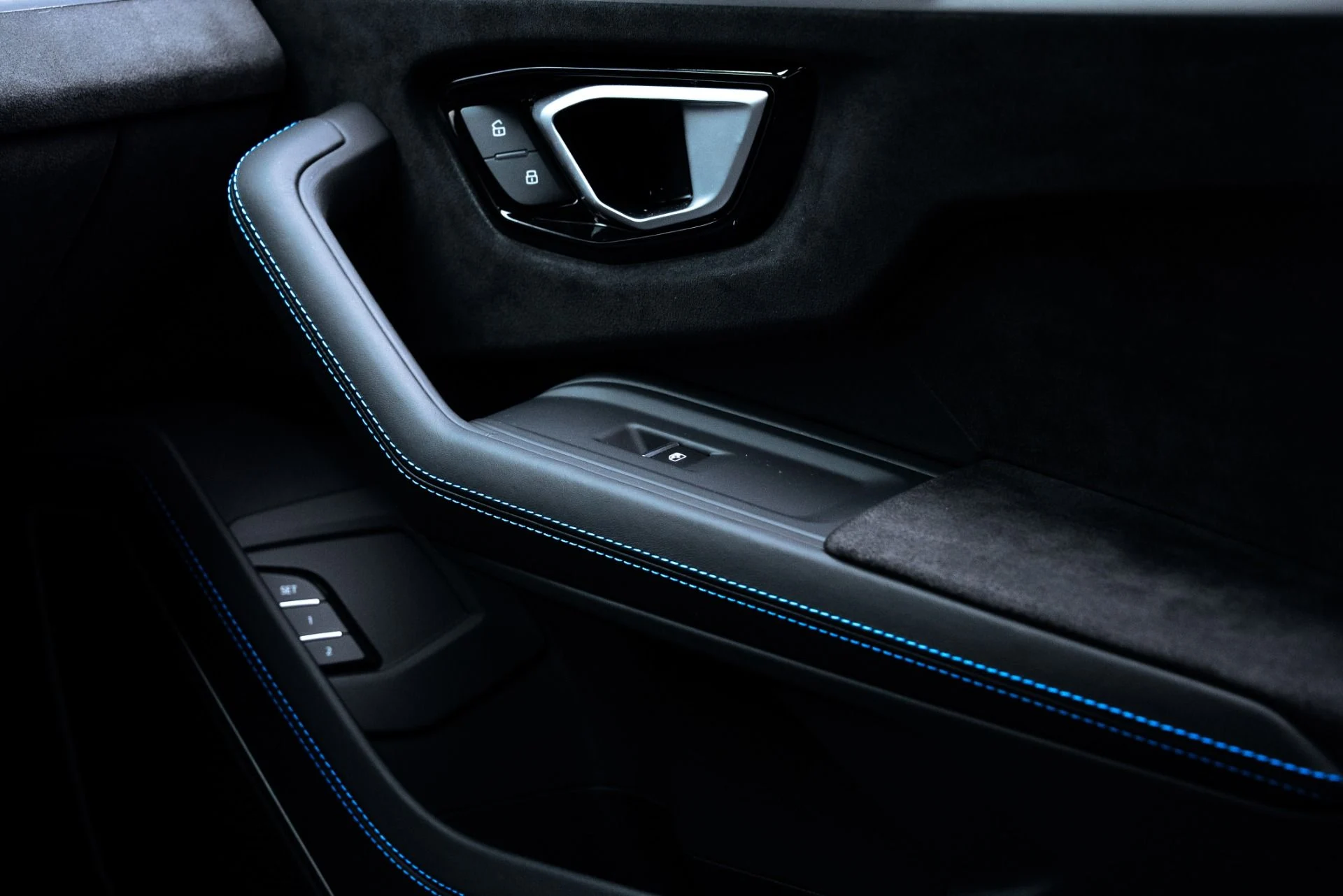 mph033_804385085_Used_2024_Lamborghini_Urus_S_1774974370_4b8be2e4e6