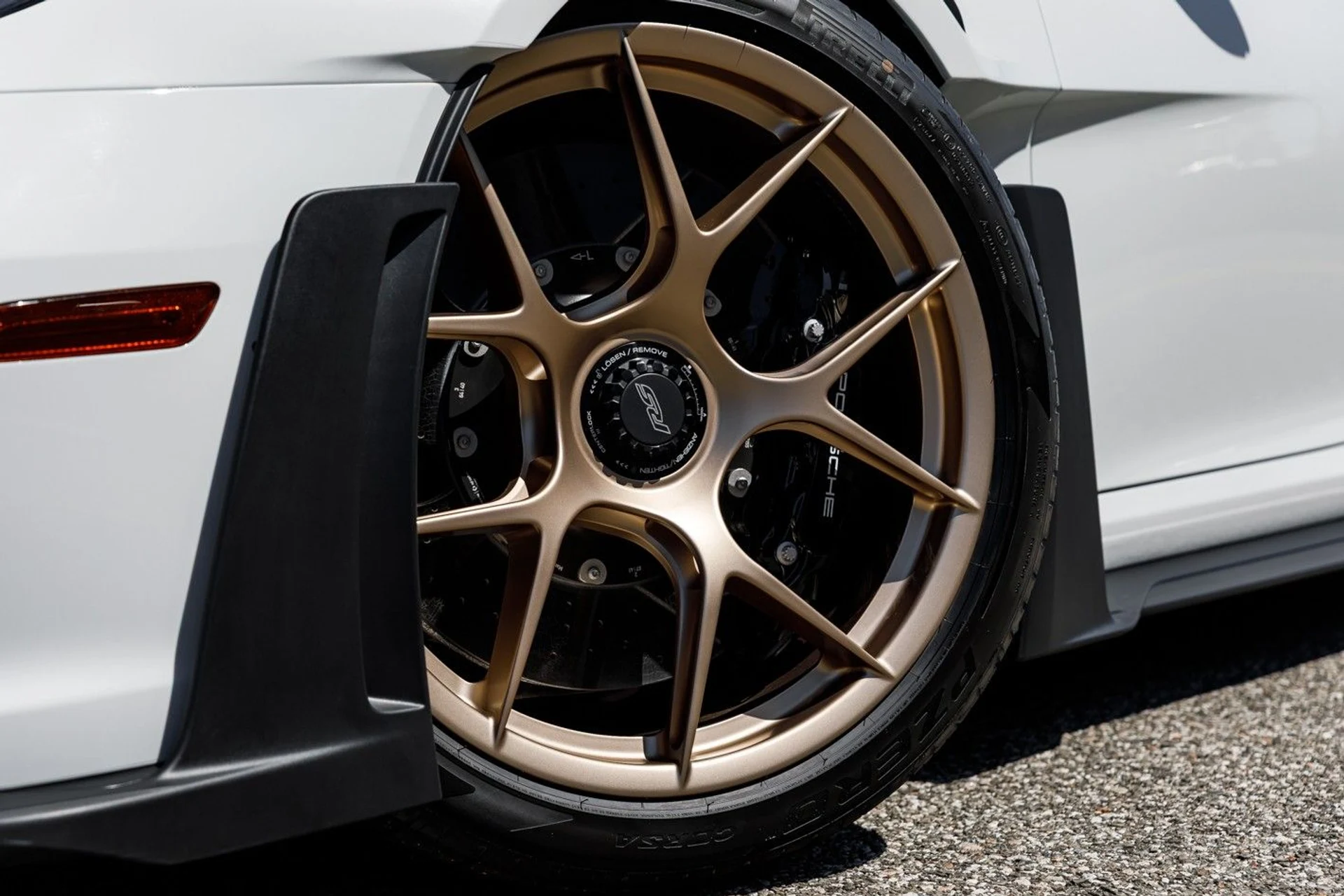 mph033_809902308_645_p34_l_c860095ffa