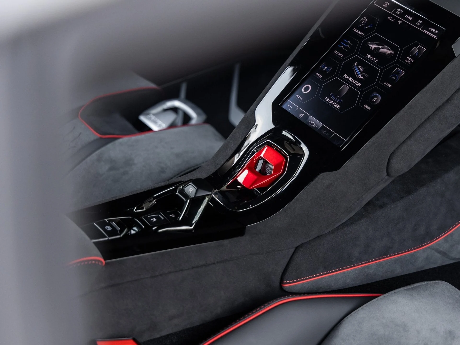 mph033_811790402_34_98bf081540