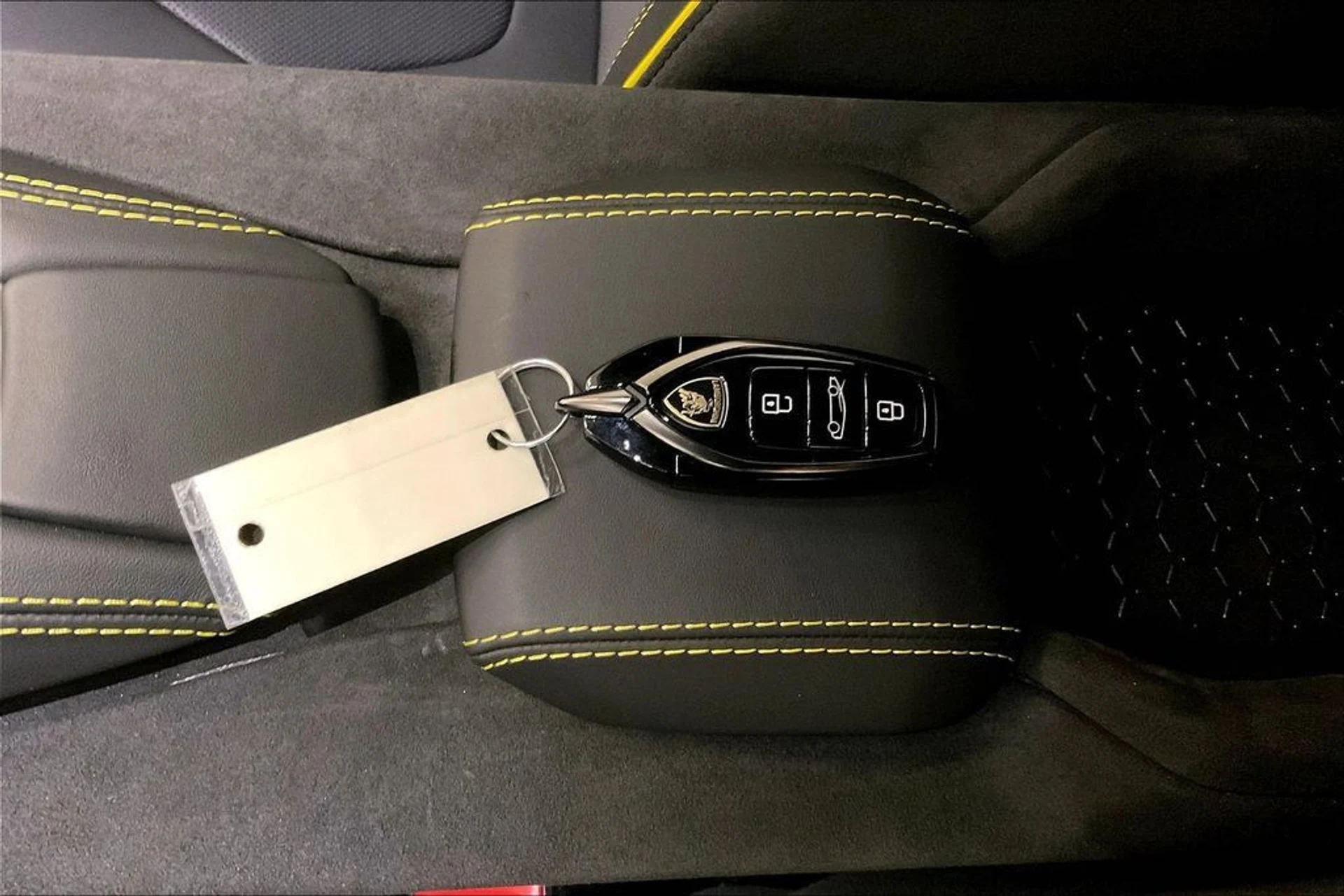 mph033_81349661_8518d7bdb9100cd937102139bda05a5dx_d9ca2b6e06